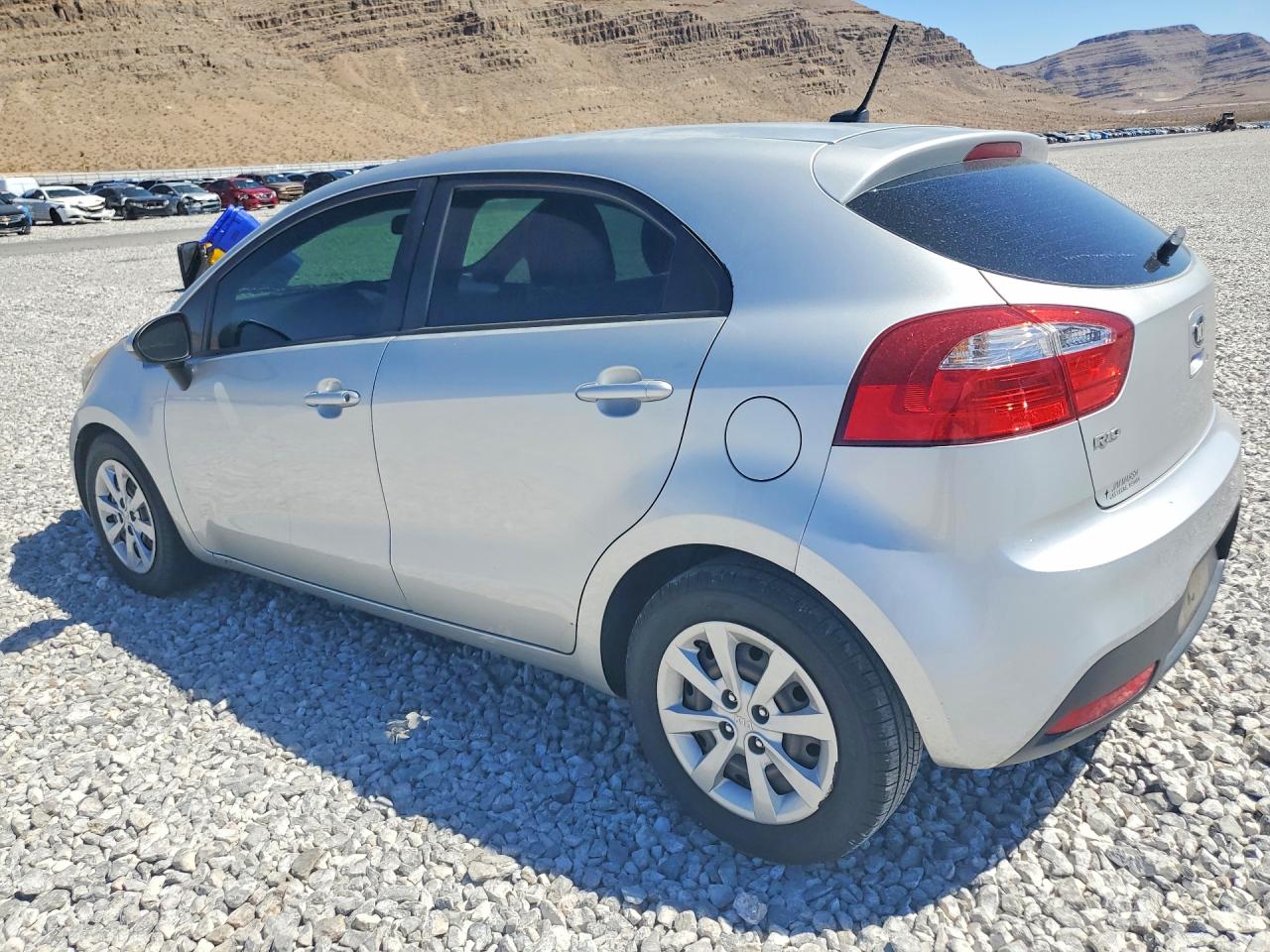 2015 Kia Rio Silver vin: KNADM5A38F6445651