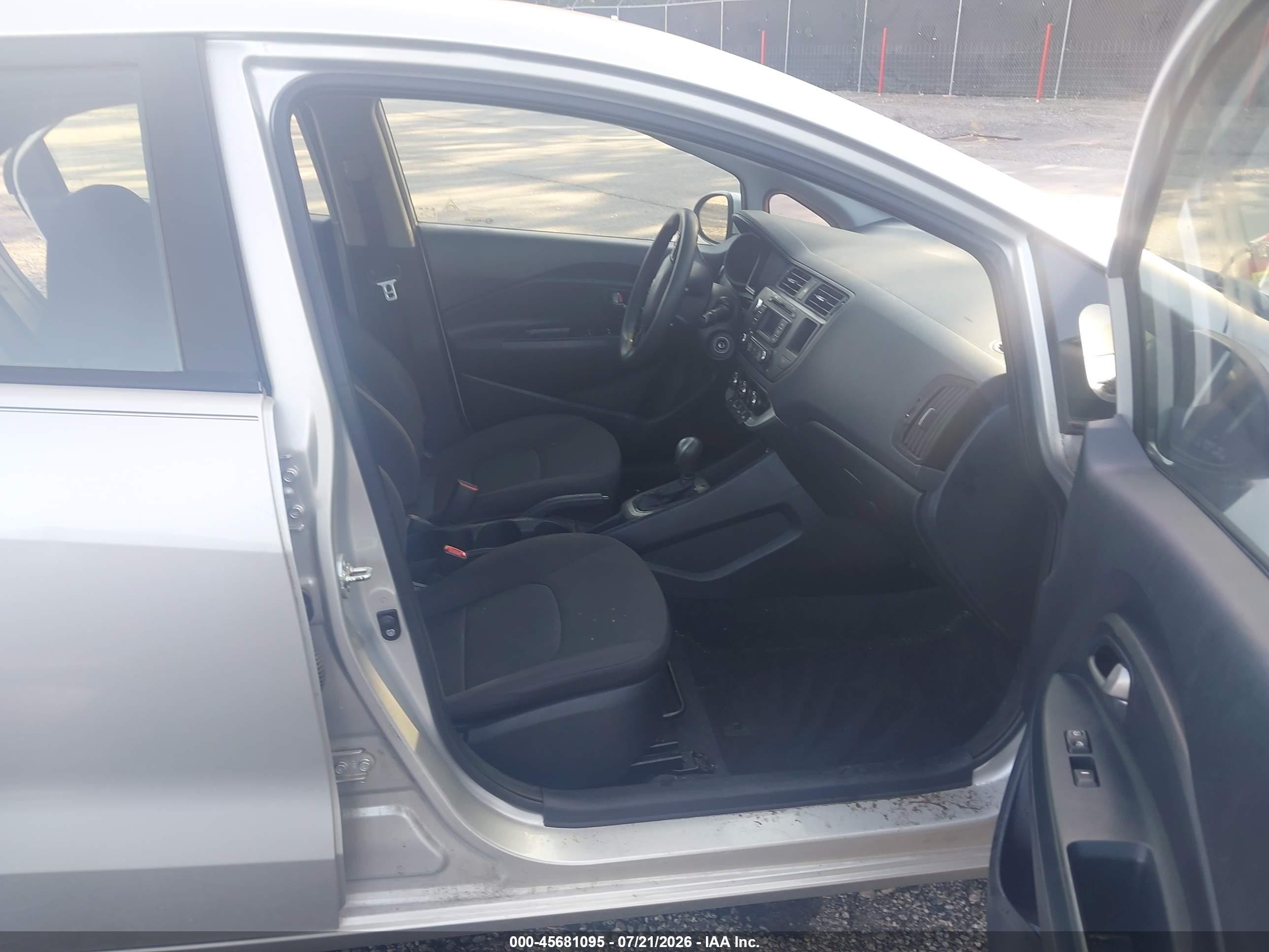 2013 Kia Rio Lx Silver vin: KNADM5A39D6274597