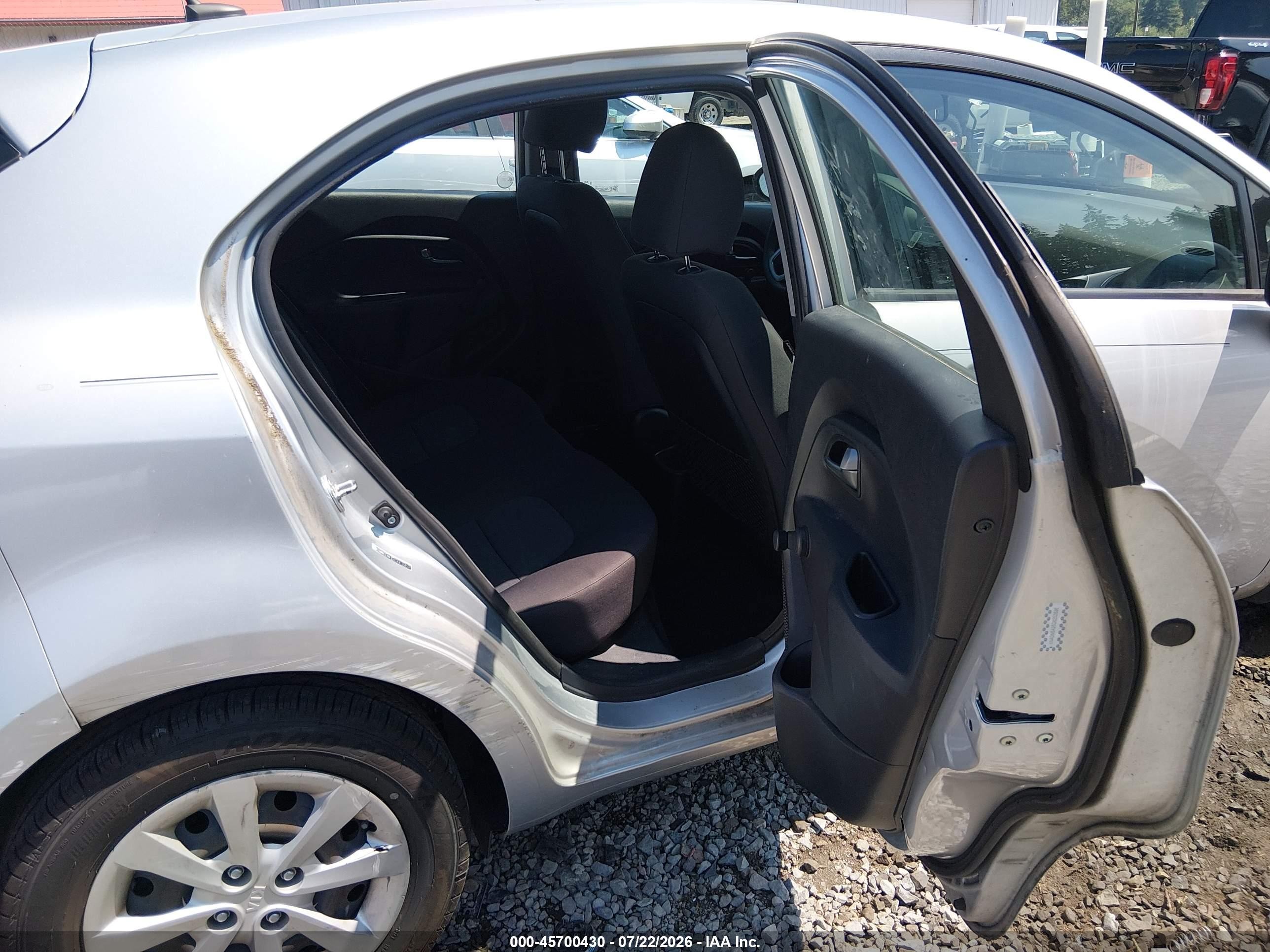 2014 Kia Rio Lx Silver vin: KNADM5A39E6351275