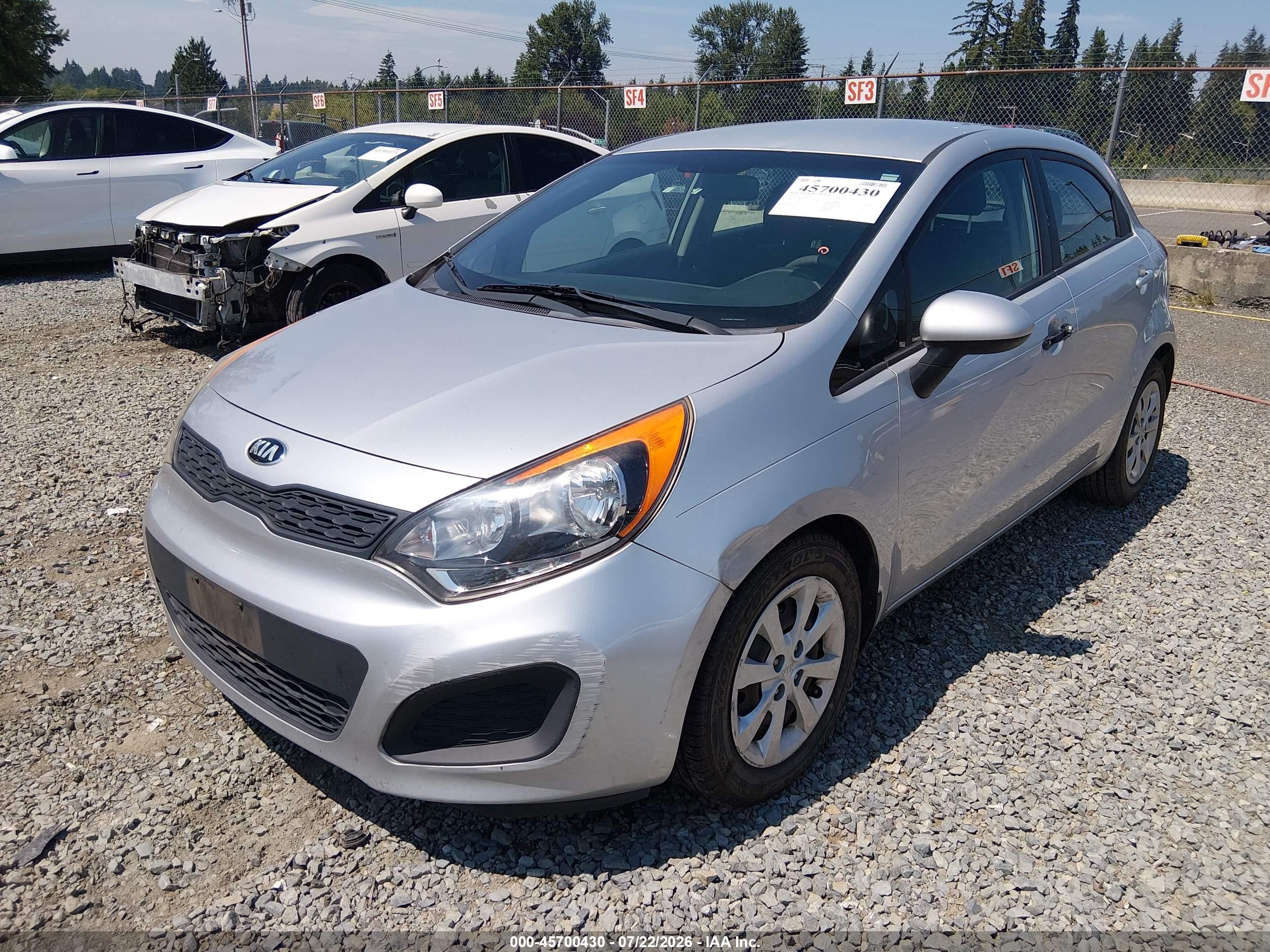 2014 Kia Rio Lx Silver vin: KNADM5A39E6351275