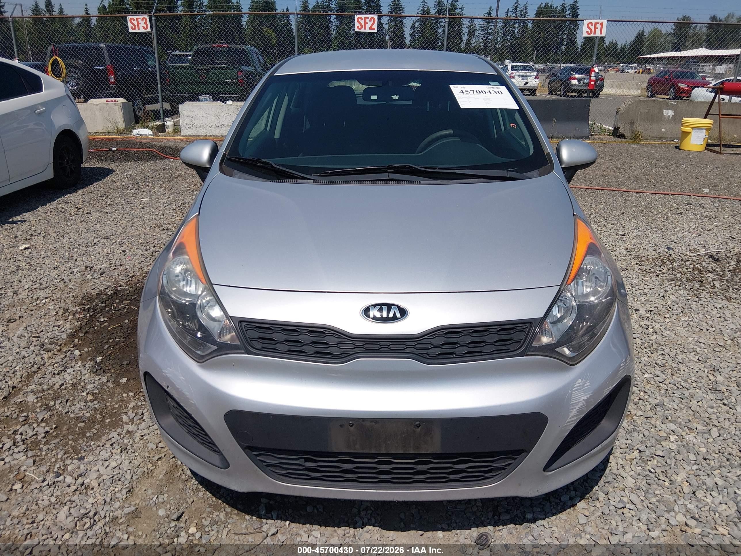 2014 Kia Rio Lx Silver vin: KNADM5A39E6351275