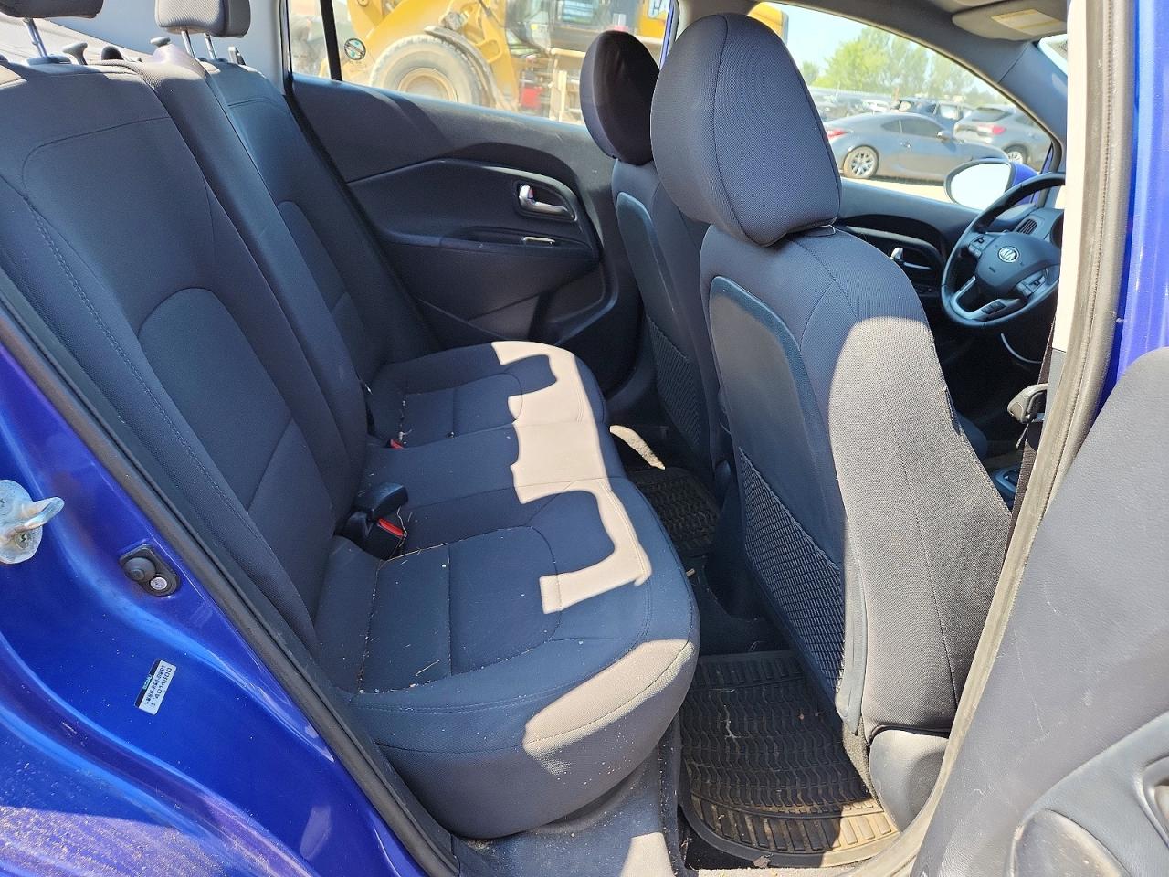 2014 Kia Rio Ex Blue vin: KNADN4A32E6407578