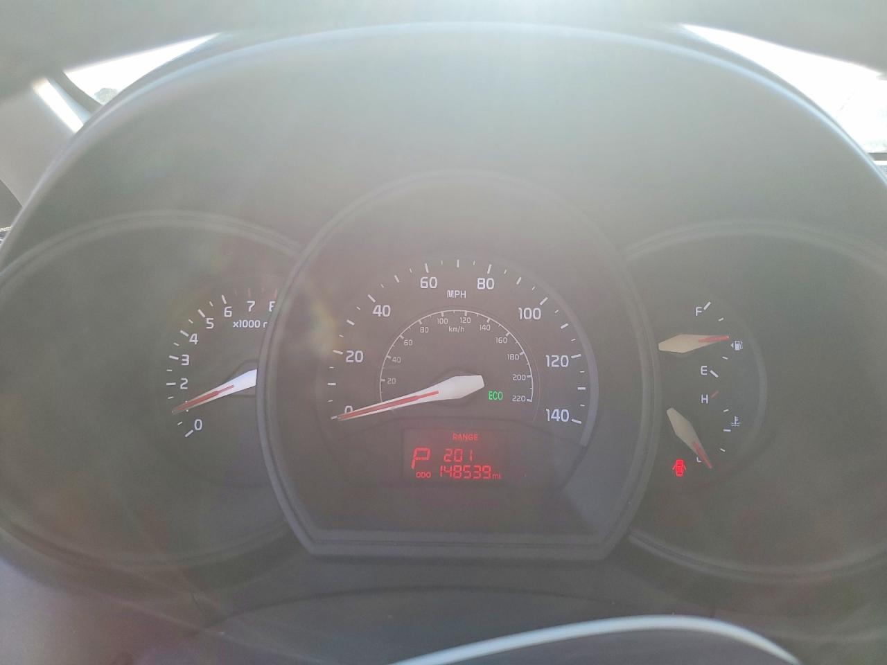 2015 Kia Rio Ex White vin: KNADN4A32F6460007
