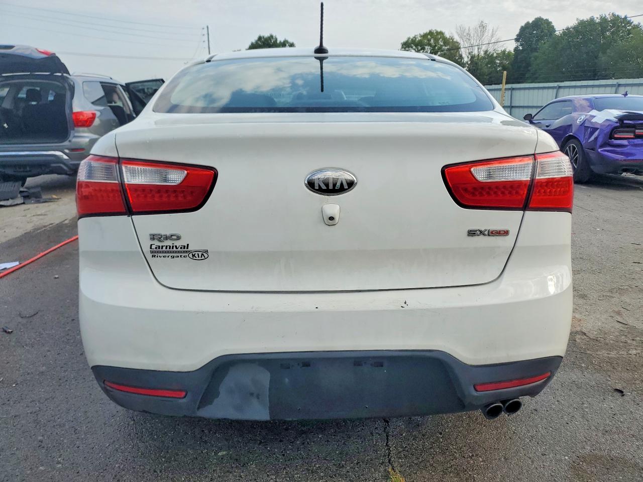 2013 Kia Rio Sx White vin: KNADN4A33D6147867