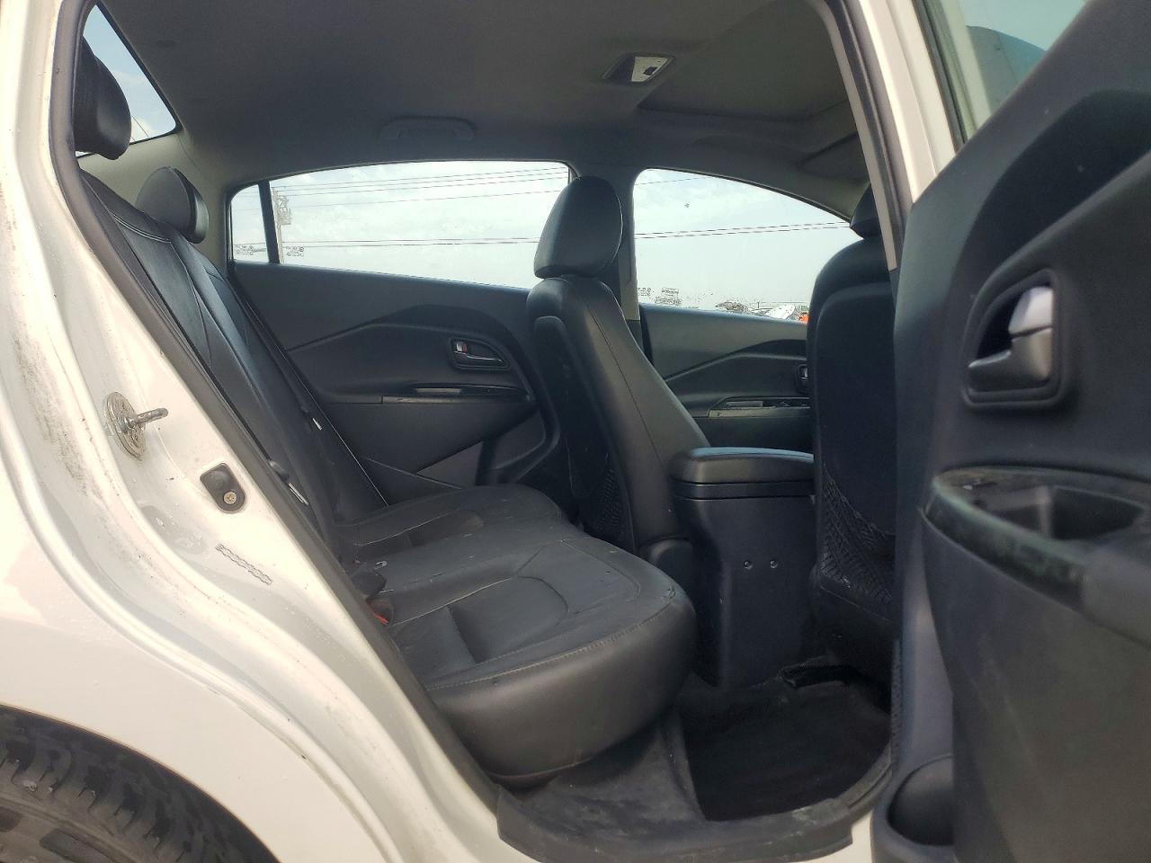 2013 Kia Rio Sx White vin: KNADN4A33D6147867