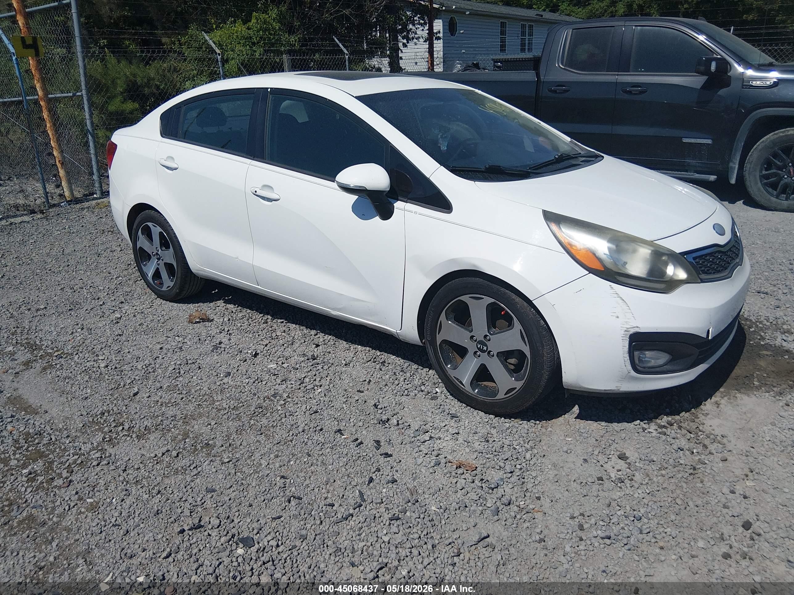 2013 Kia Rio Sx White vin: KNADN4A33D6208926
