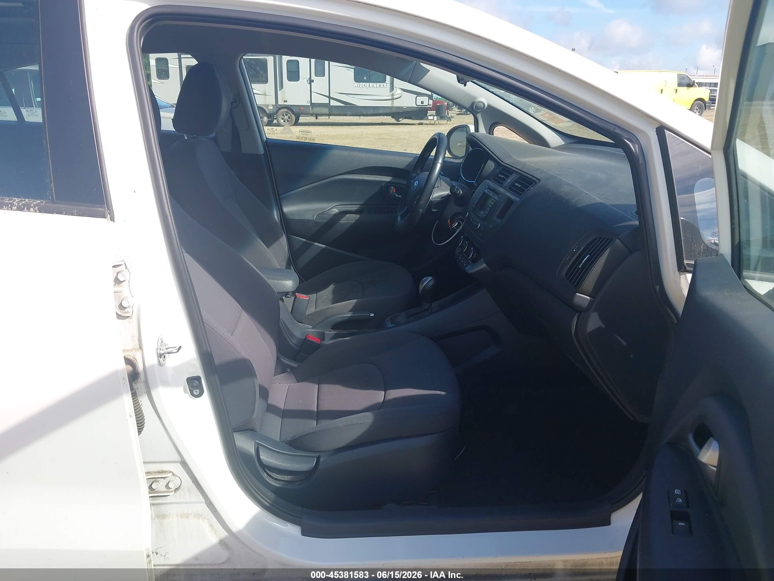 2015 Kia Rio Sx White vin: KNADN4A35F6427809