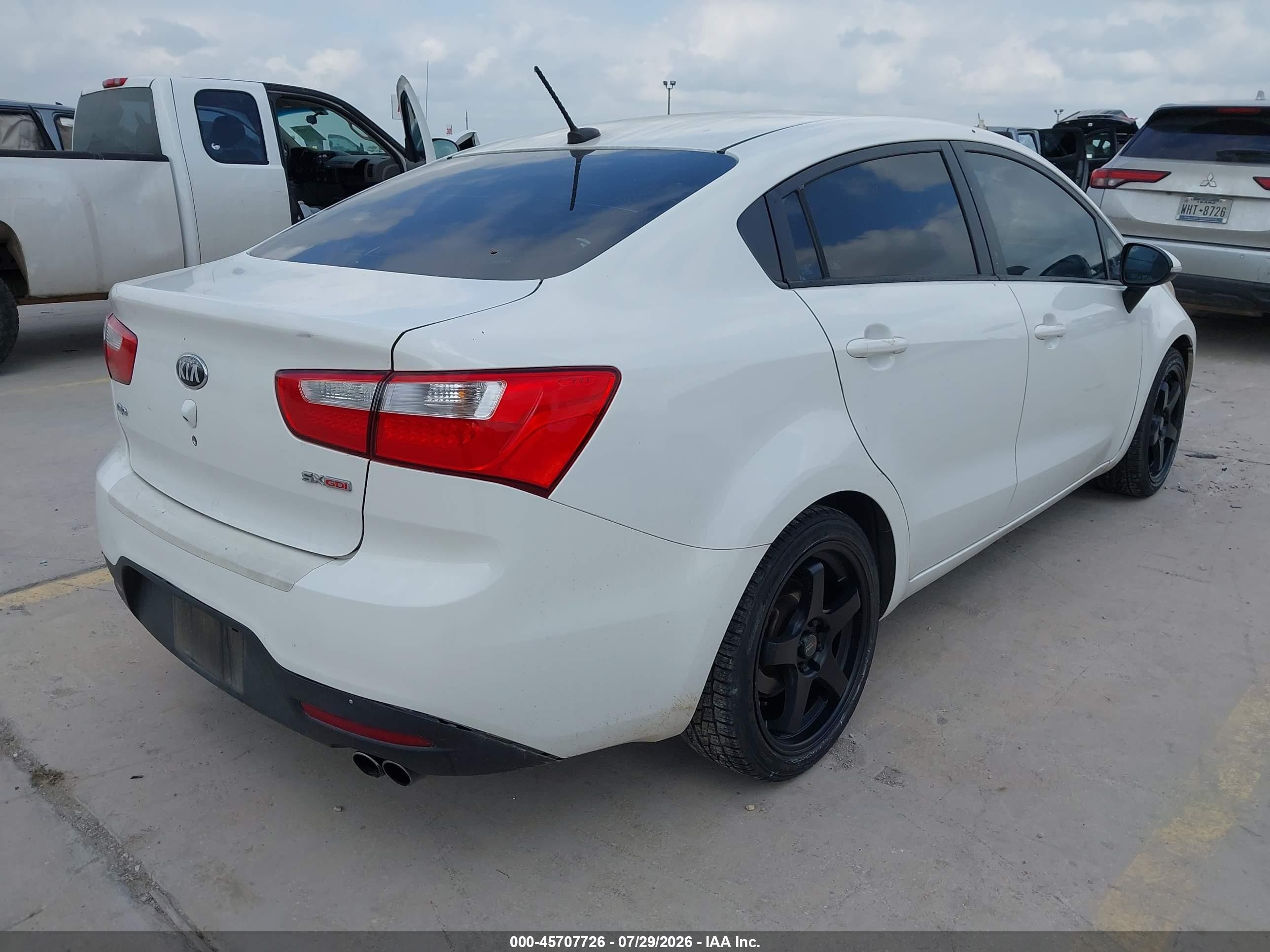 2013 Kia Rio Sx White vin: KNADN4A38D6271083