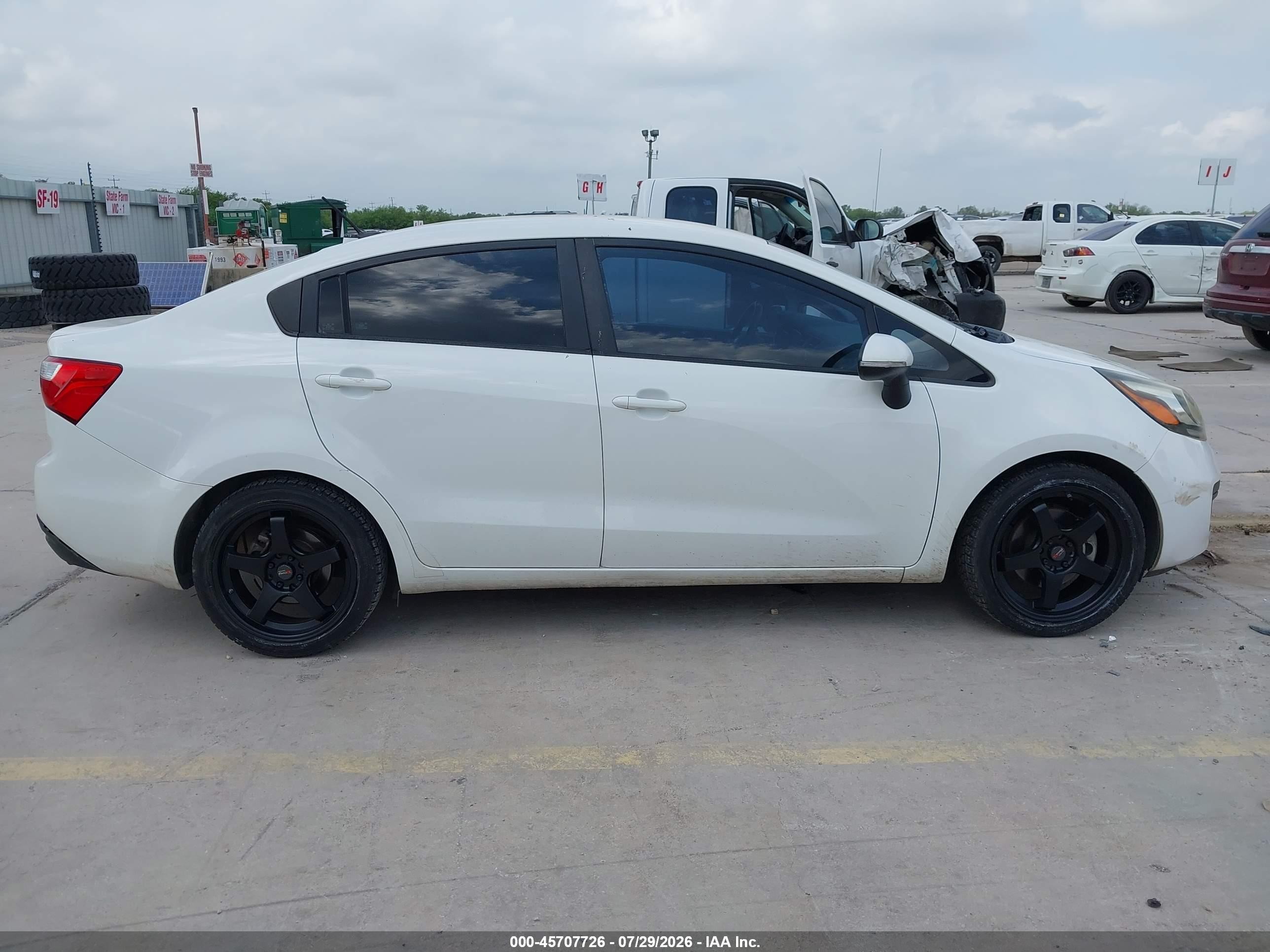 2013 Kia Rio Sx White vin: KNADN4A38D6271083