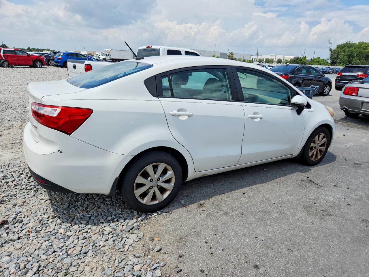 2013 Kia Rio Ex White vin: KNADN4A3XD6131004