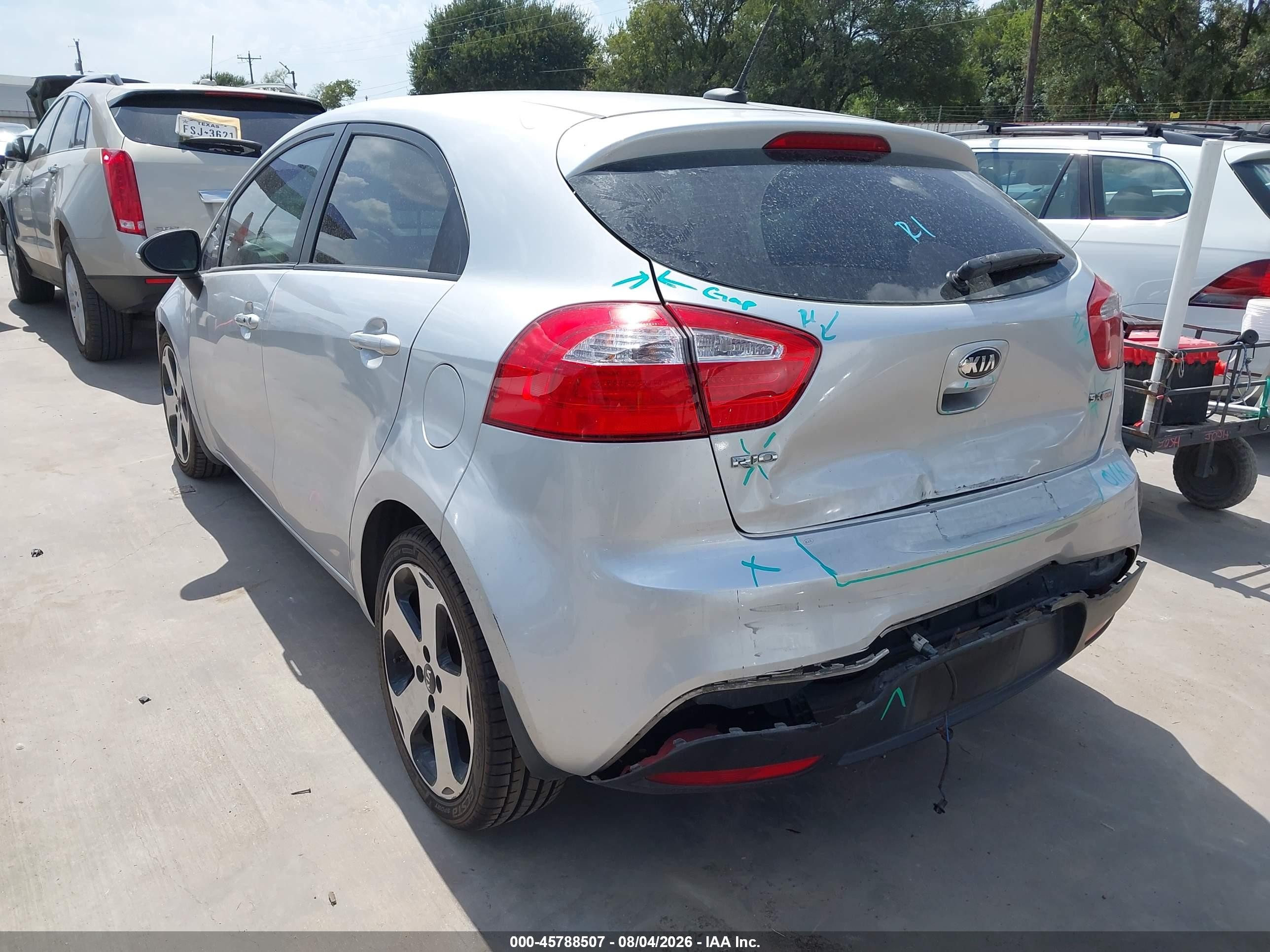 2015 Kia Rio Sx Серебряный vin: KNADN5A30F6447939
