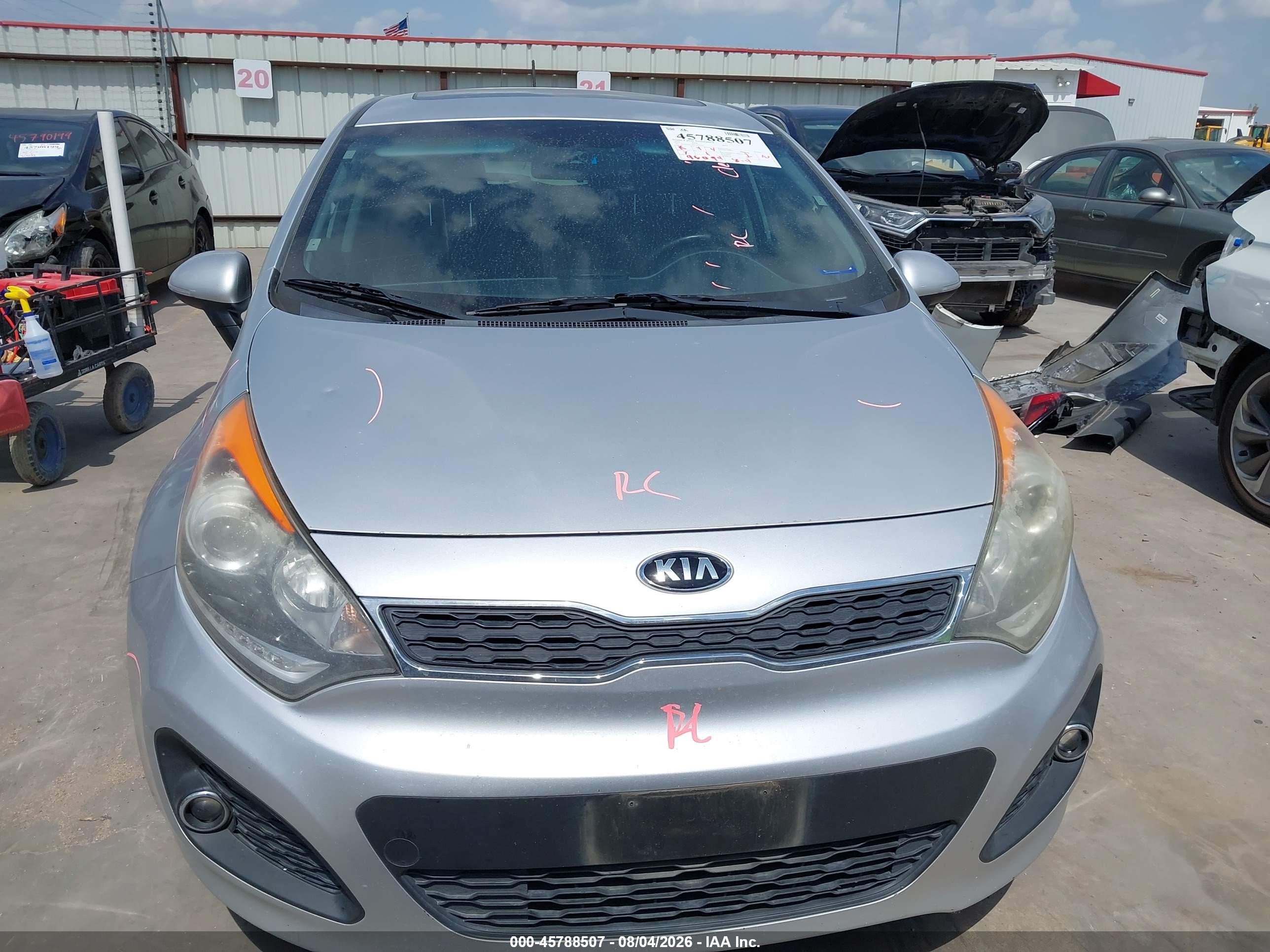 2015 Kia Rio Sx Серебряный vin: KNADN5A30F6447939