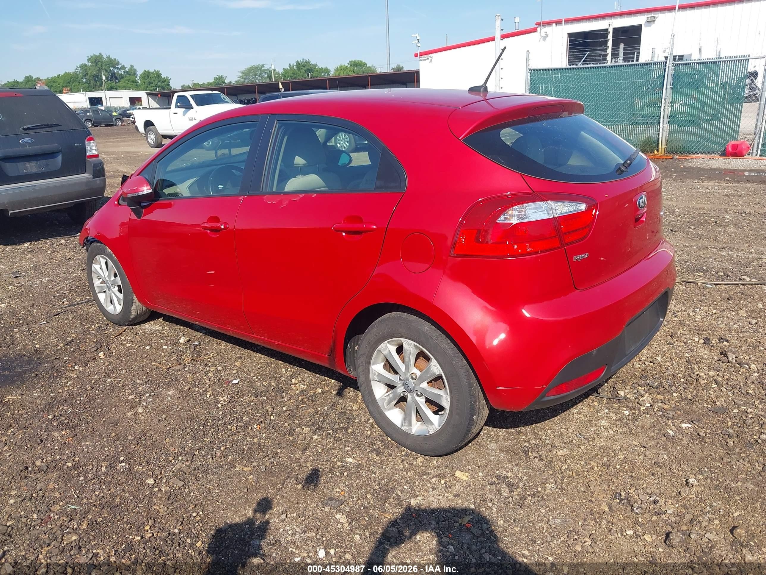 2014 Kia Rio Ex Red vin: KNADN5A32E6334511