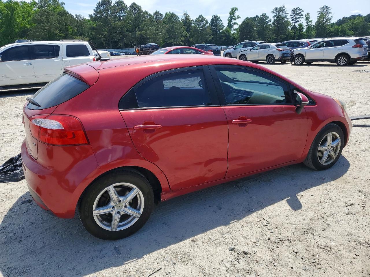 2013 Kia Rio 5-door Ex Burgundy vin: KNADN5A33D6132386