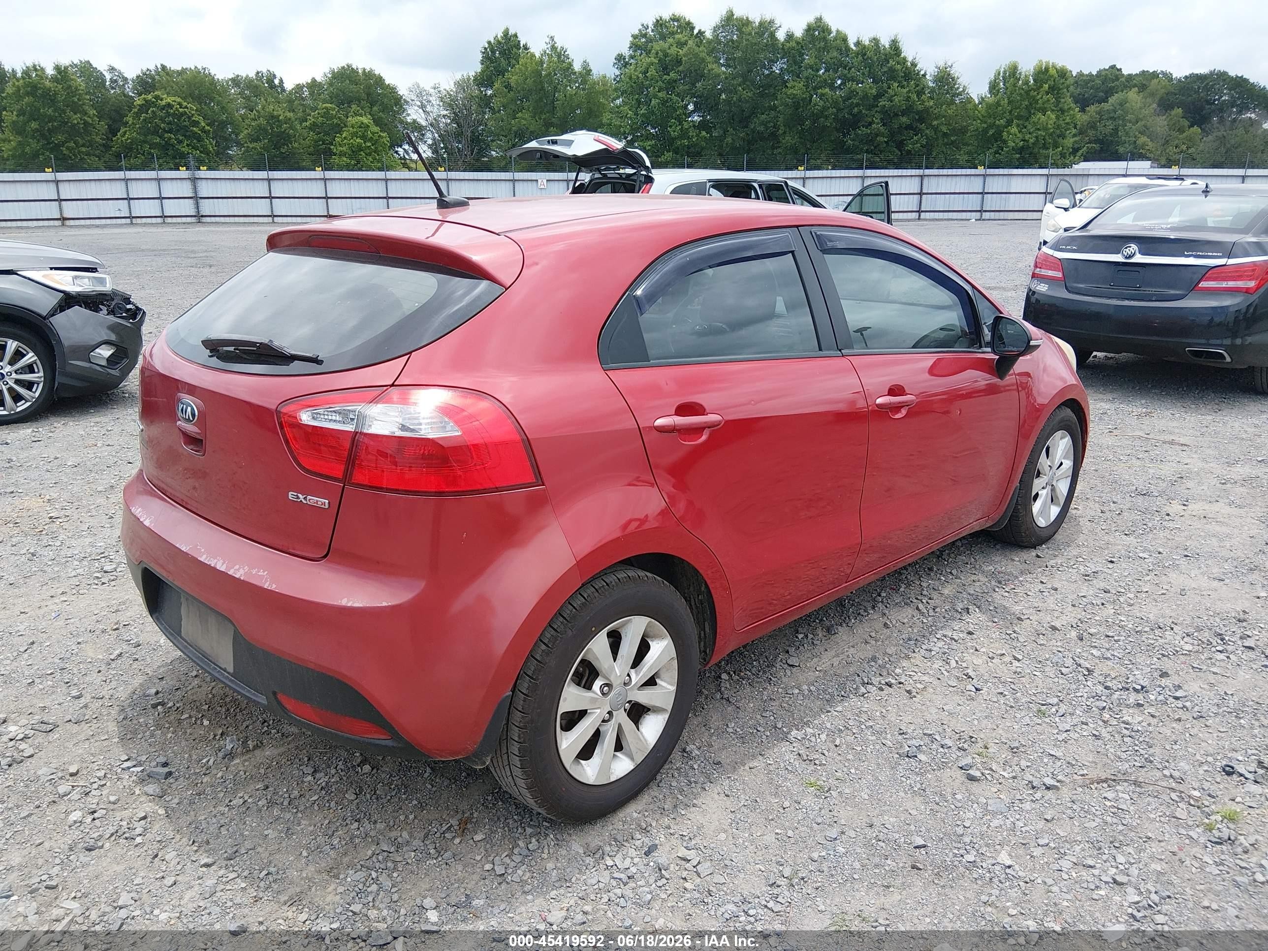 2015 Kia Rio Ex Красный vin: KNADN5A33F6441181