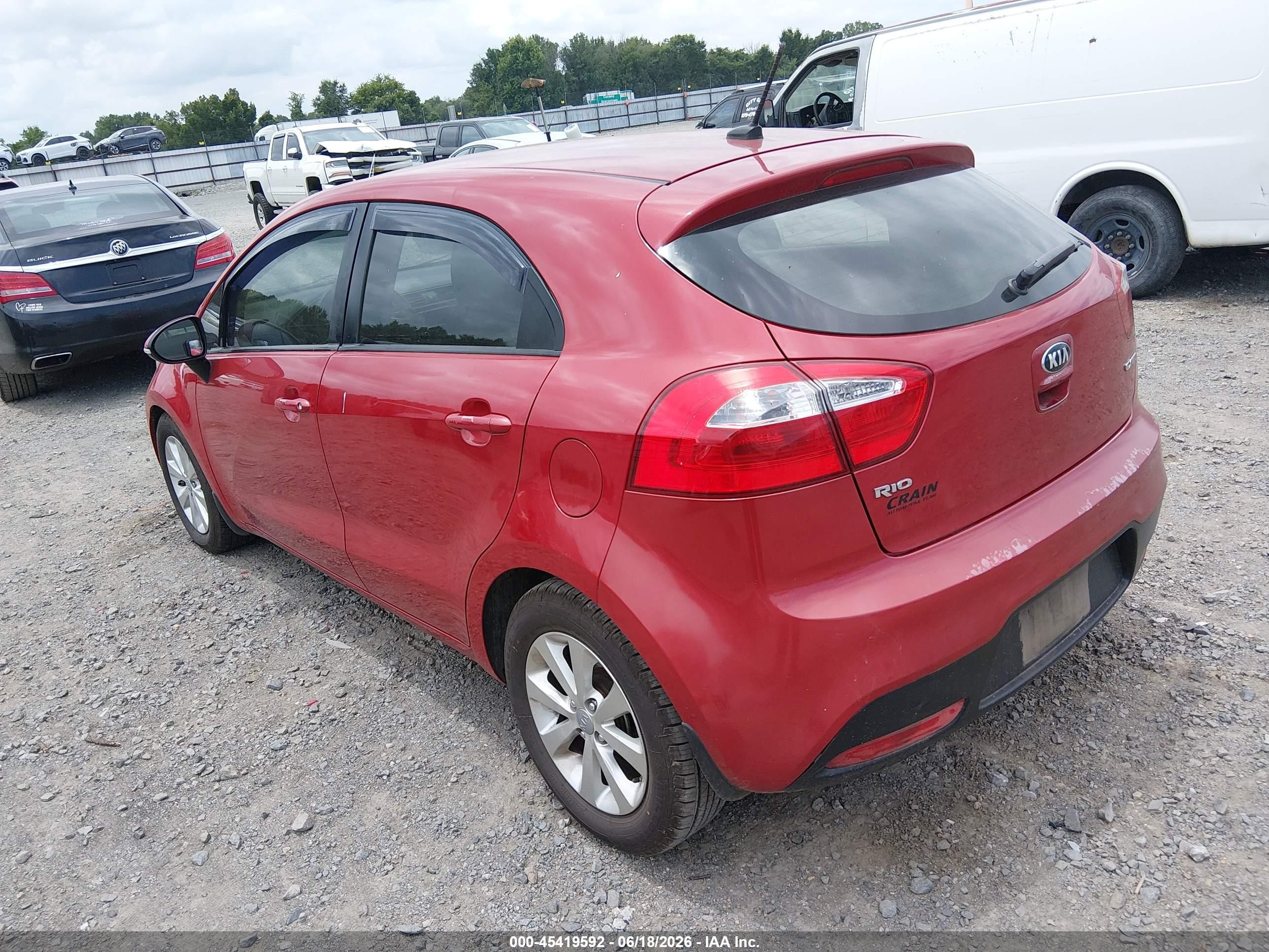 2015 Kia Rio Ex Красный vin: KNADN5A33F6441181