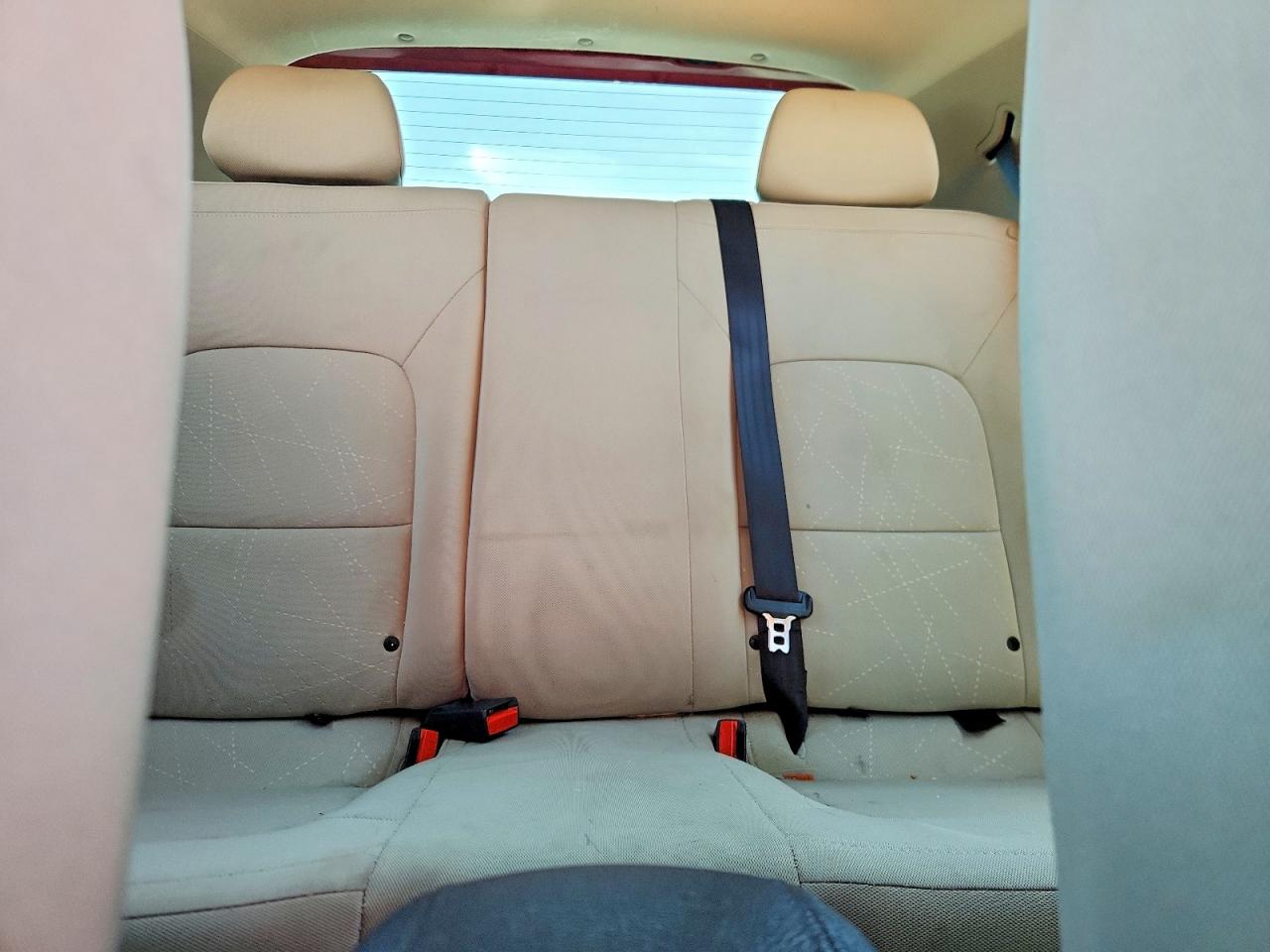 2013 Kia Rio 5-door Red vin: KNADN5A34D6123695