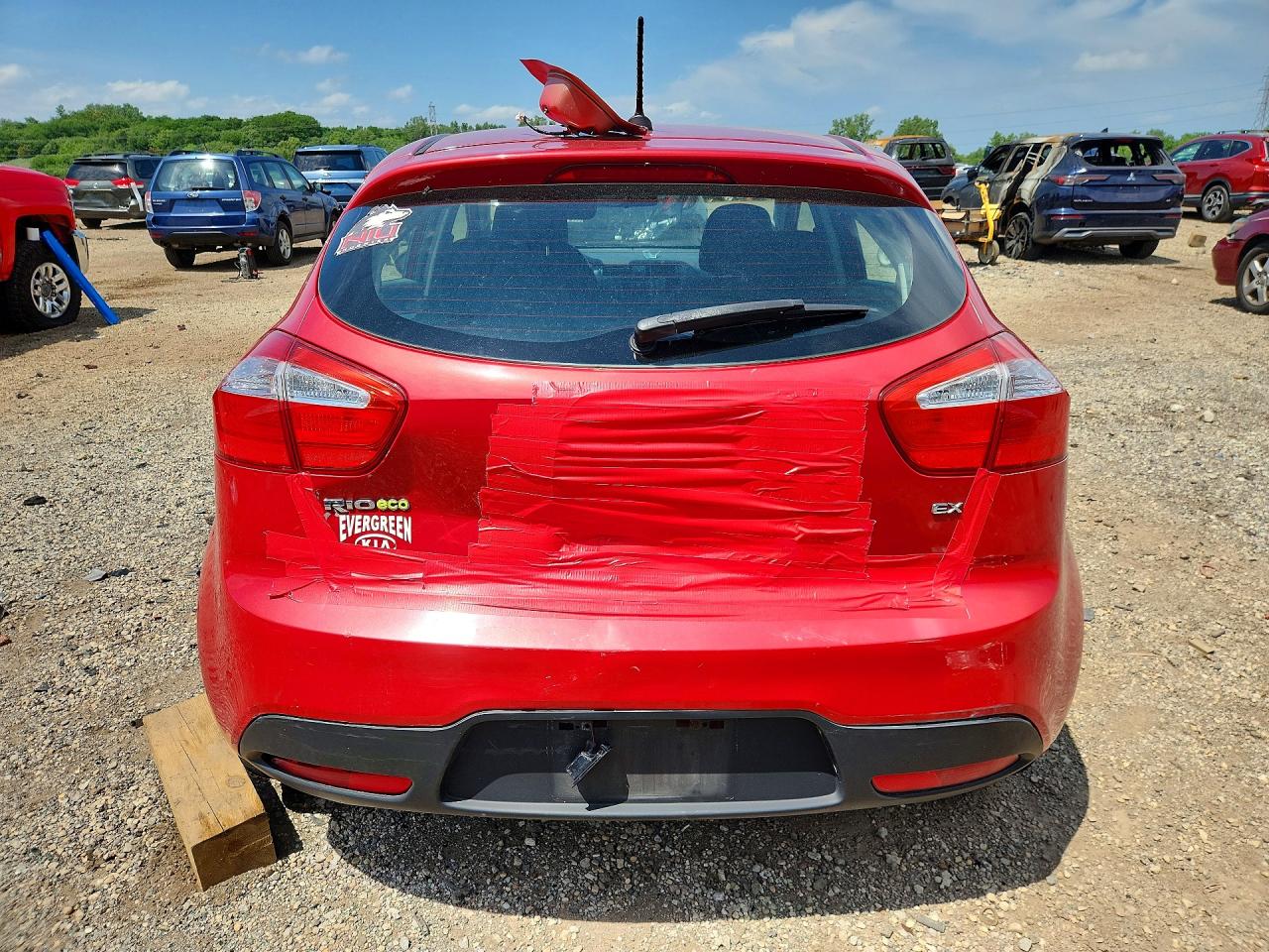 2013 Kia Rio 5-door Ex Красный vin: KNADN5A34D6195206