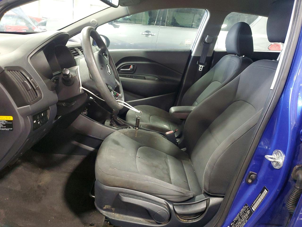 2013 Kia Rio 5-door Ex Blue vin: KNADN5A35D6126041