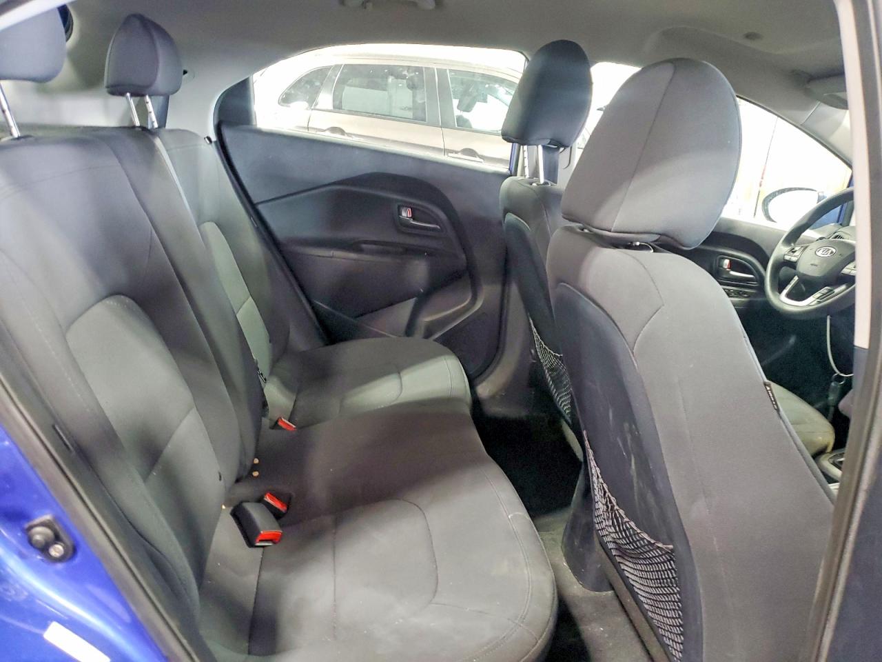 2013 Kia Rio 5-door Ex Blue vin: KNADN5A35D6126041