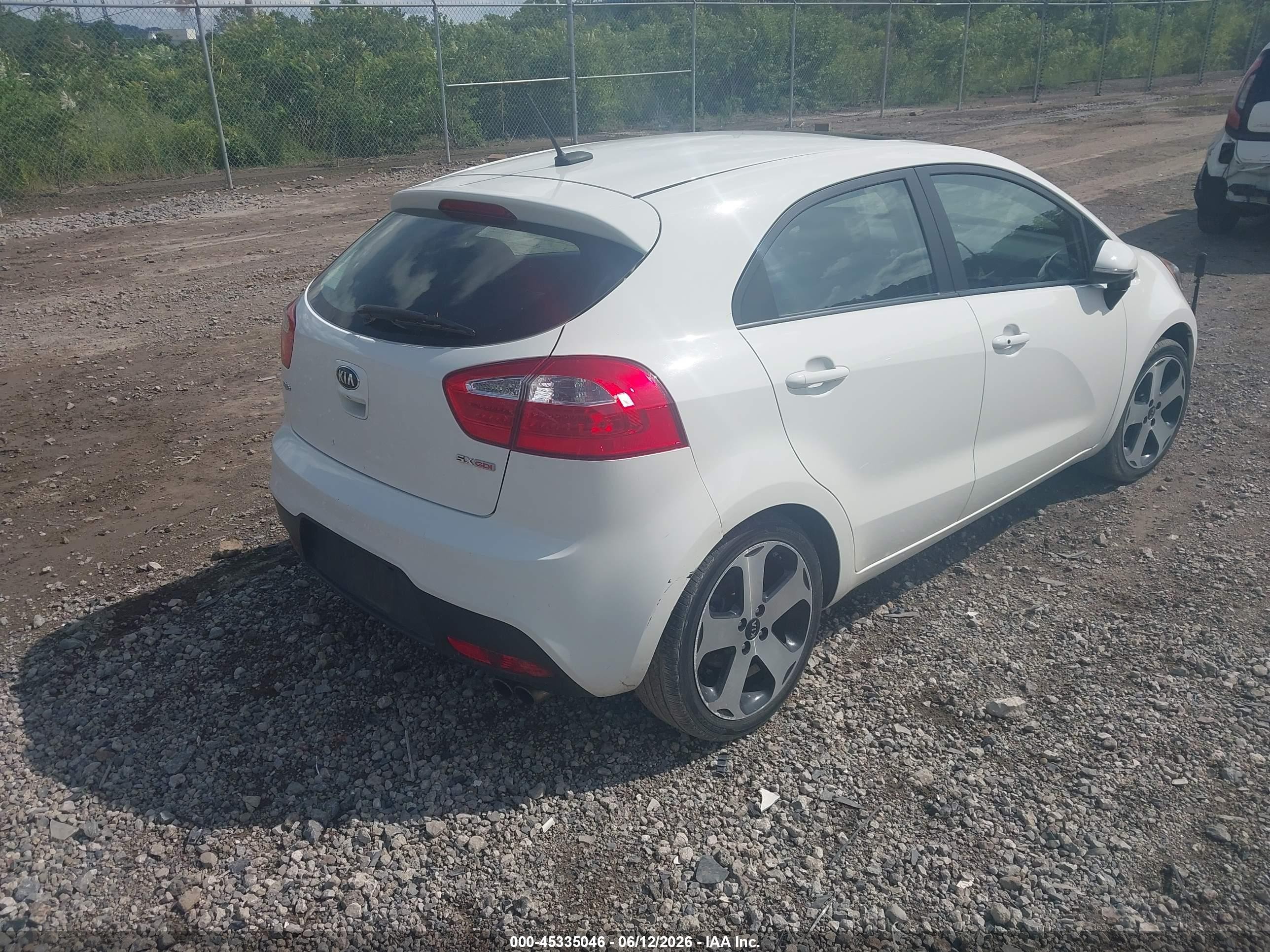 2013 Kia Rio Sx White vin: KNADN5A37D6171790