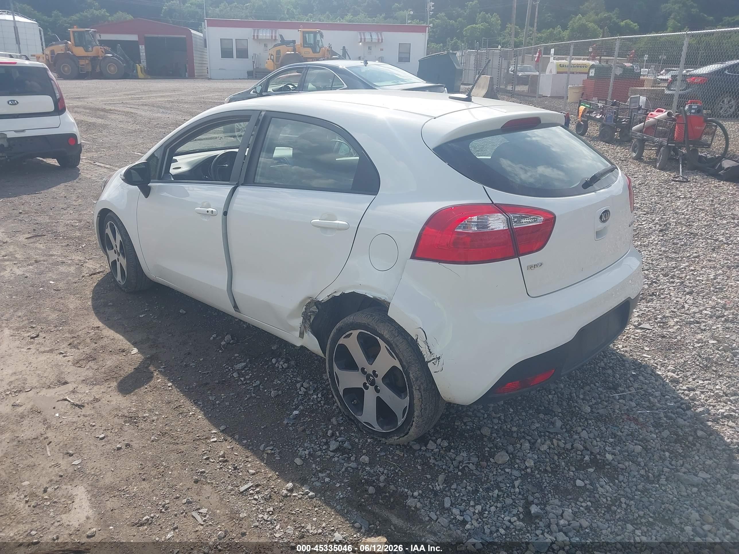 2013 Kia Rio Sx White vin: KNADN5A37D6171790