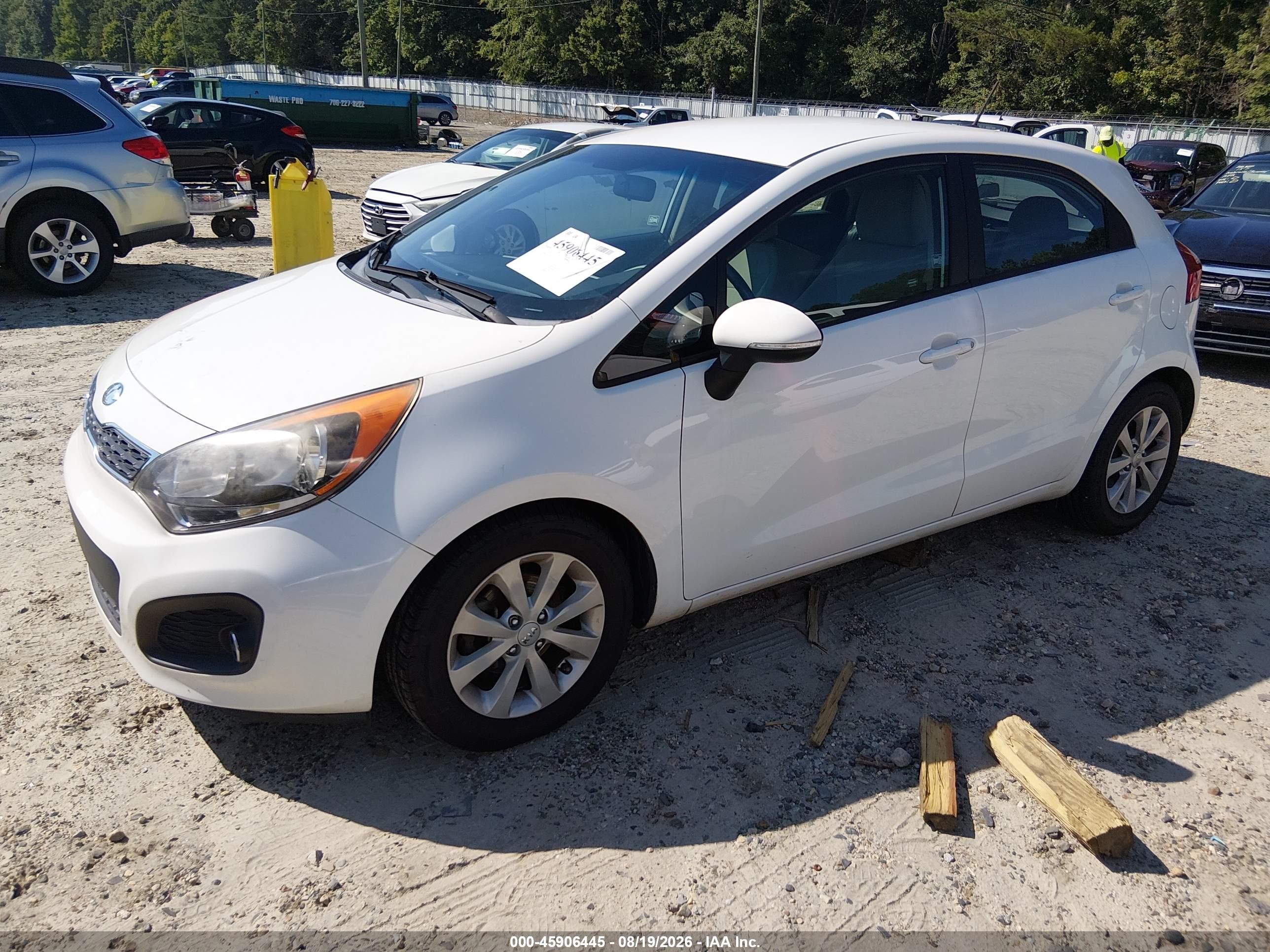 2014 Kia Rio Ex White vin: KNADN5A37E6355404