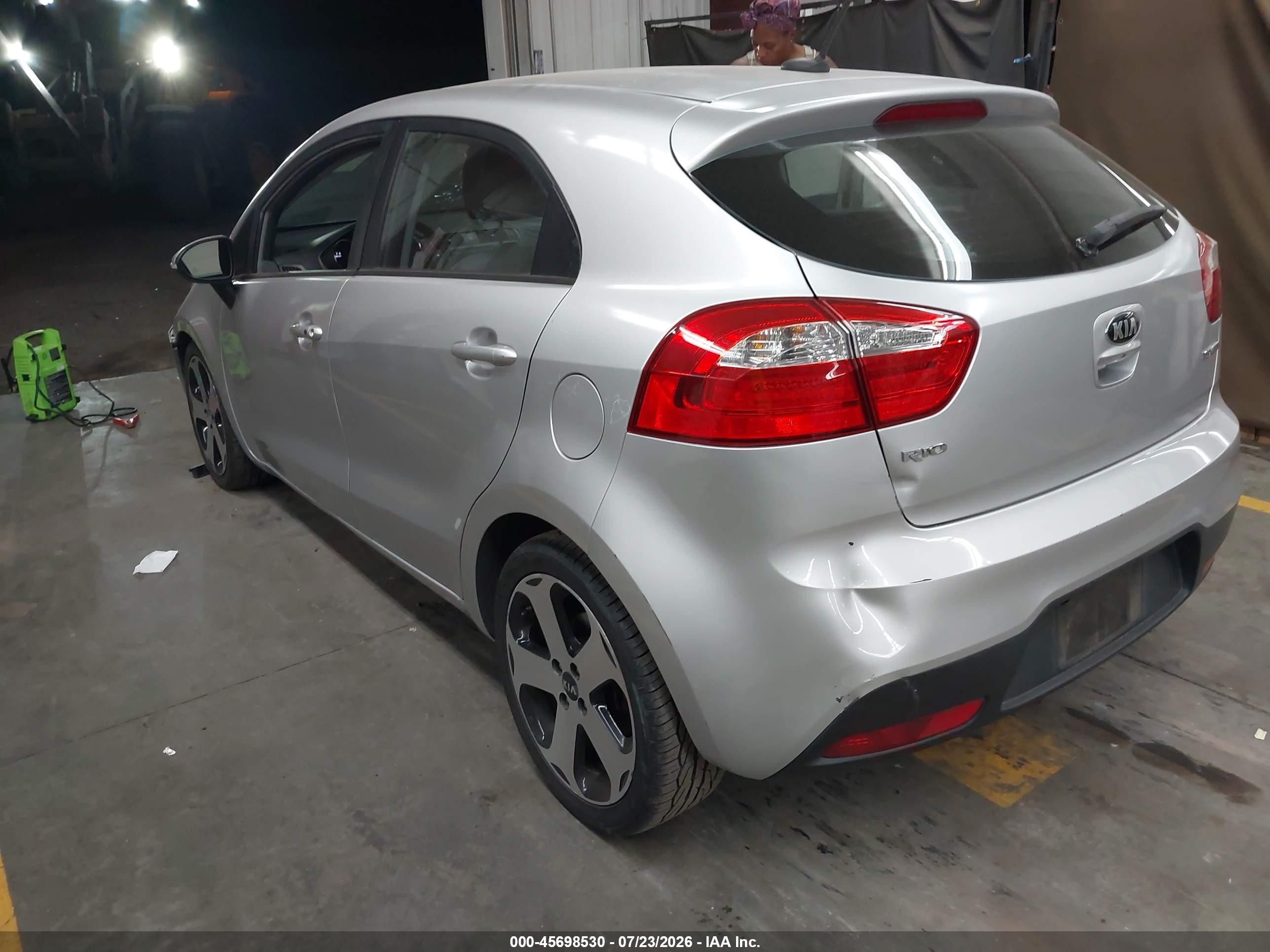 2015 Kia Rio Sx Silver vin: KNADN5A37F6458419
