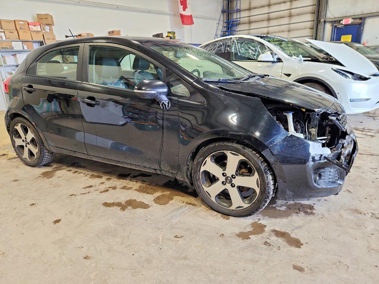 2013 Kia Rio 5-door Ex Black vin: KNADN5A38D6887355