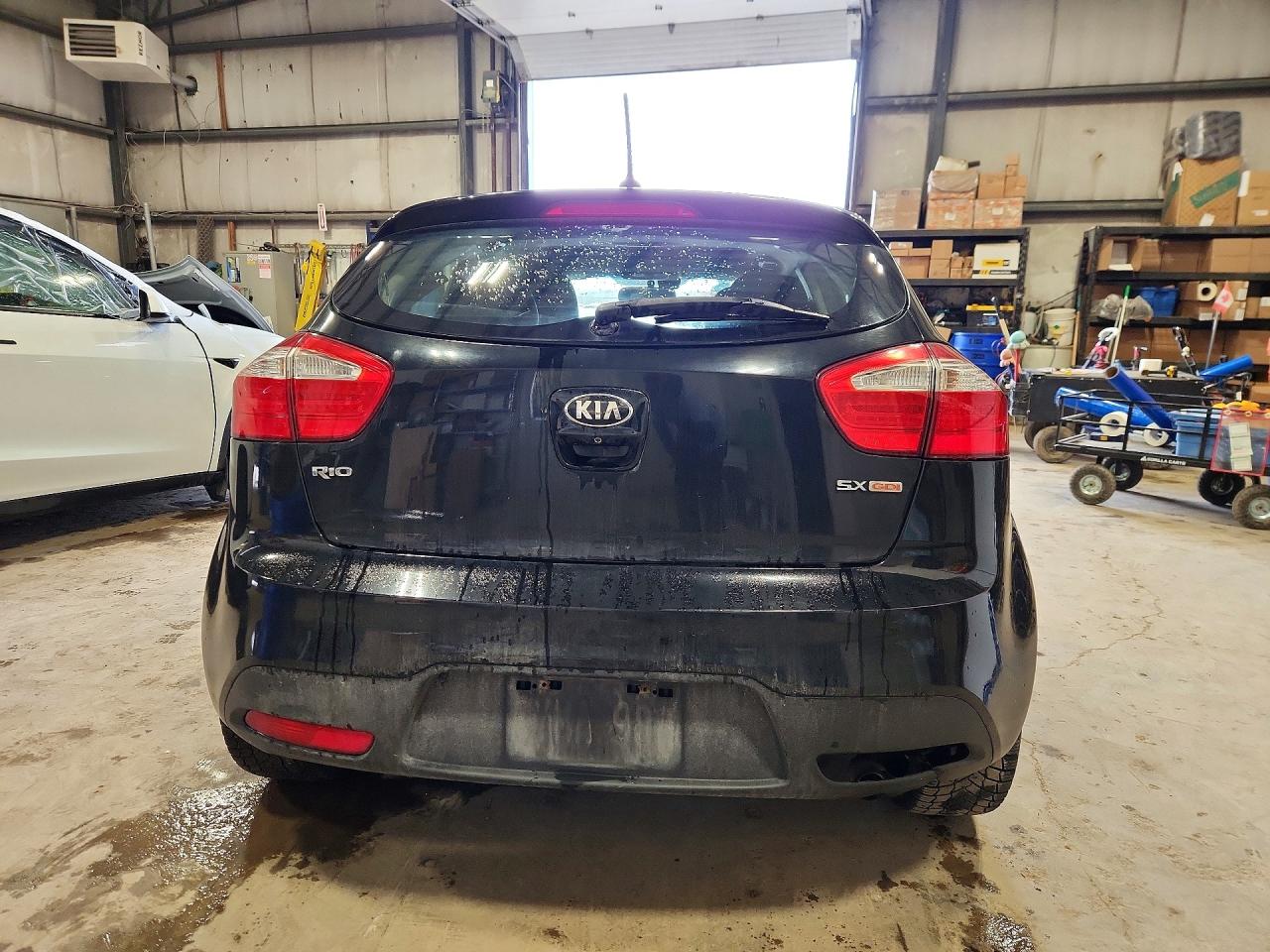 2013 Kia Rio 5-door Ex Black vin: KNADN5A38D6887355