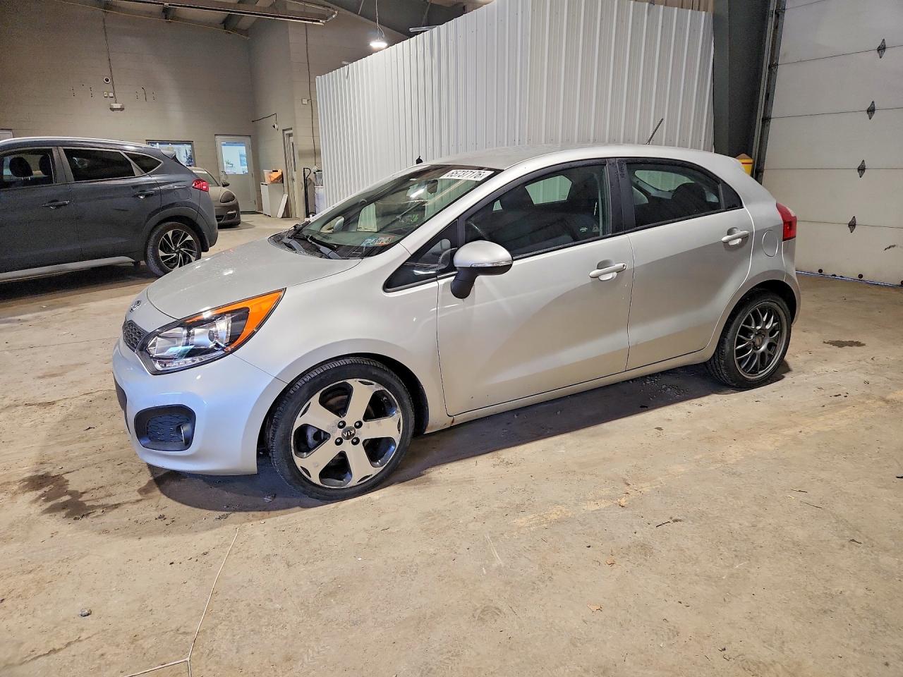 2012 Kia Rio 5-door Sx Silver vin: KNADN5A39C6064786