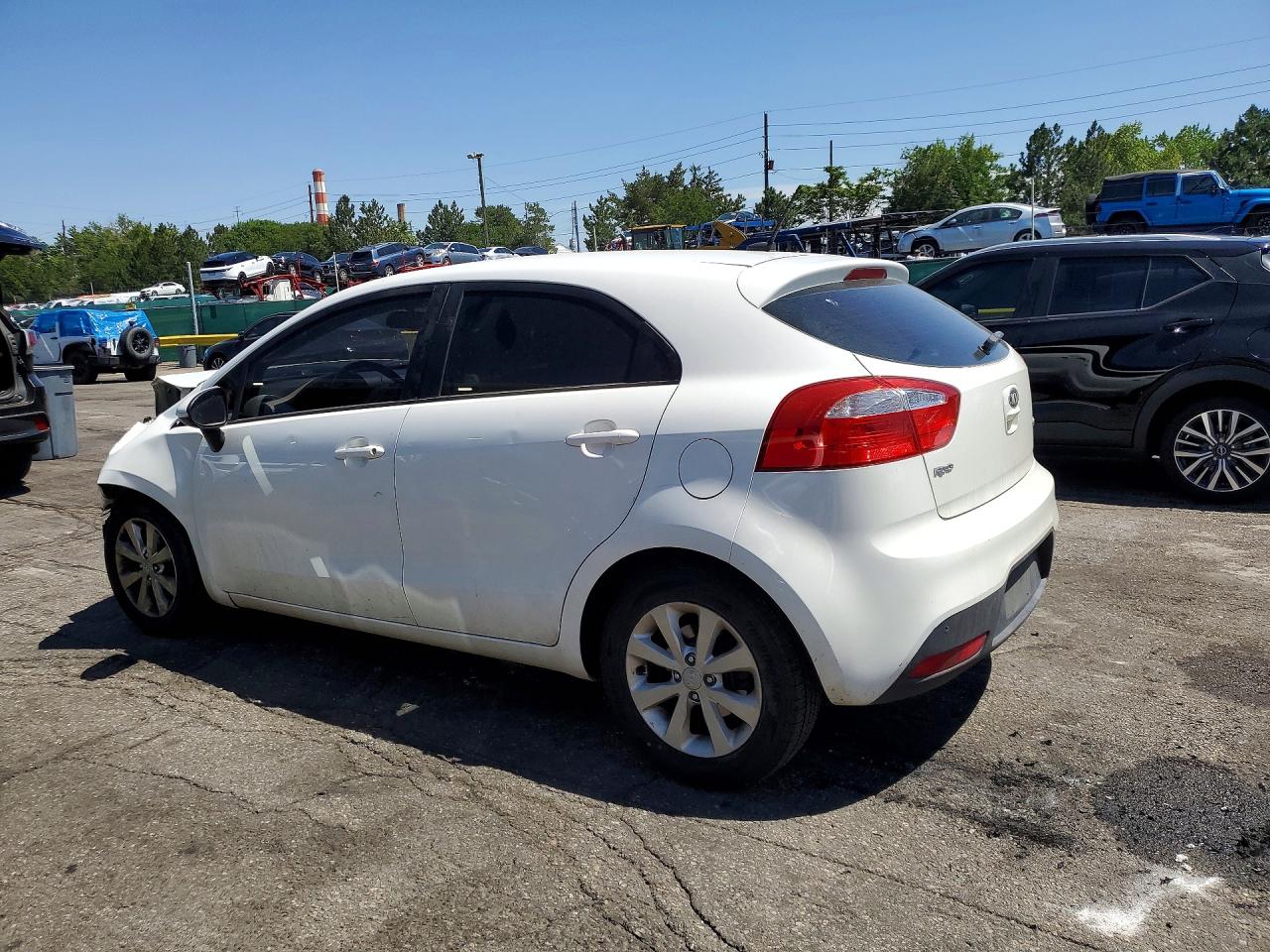 2013 Kia Rio White vin: KNADN5A39D6137463