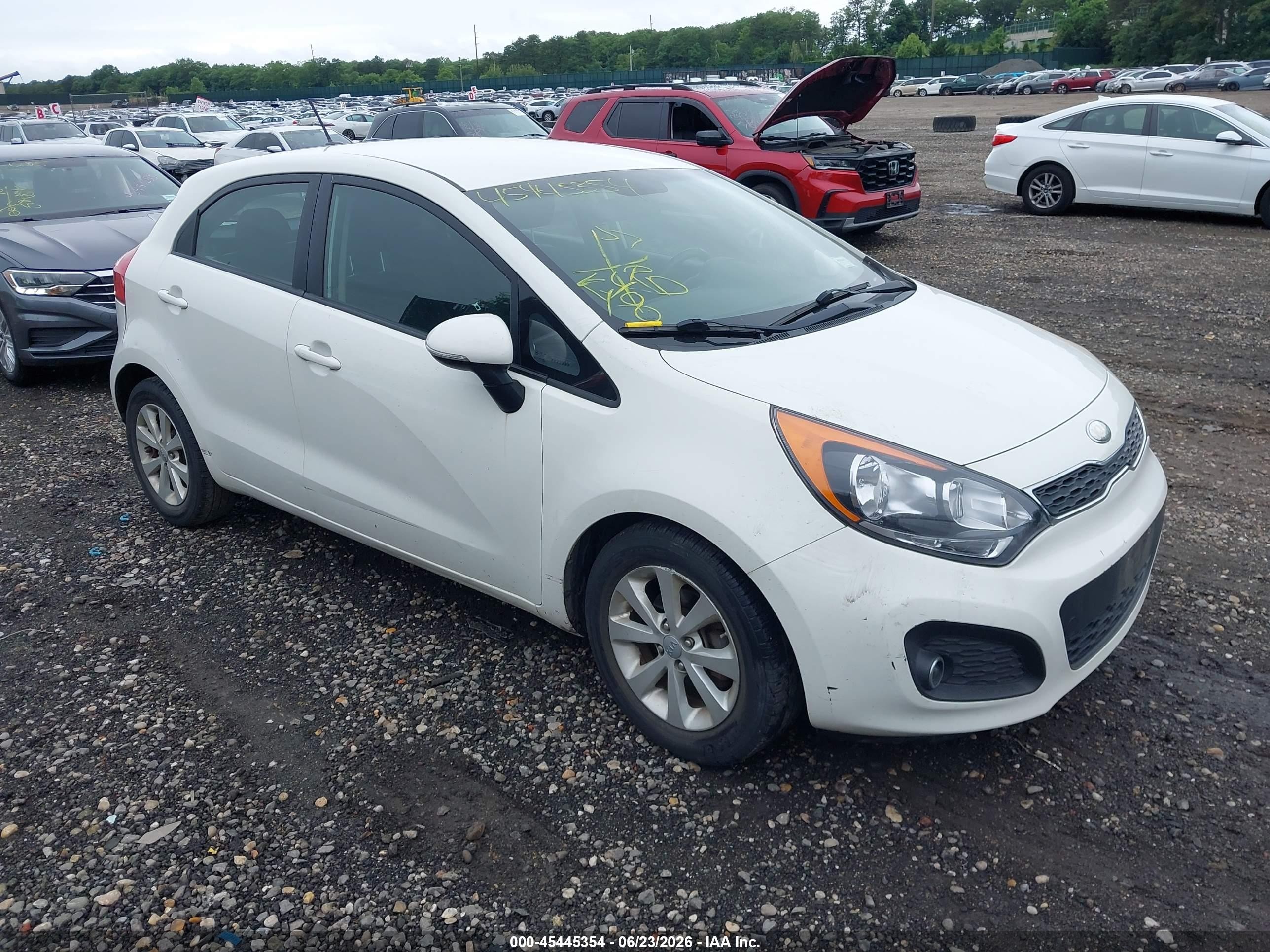 2013 Kia Rio Ex White vin: KNADN5A39D6176716