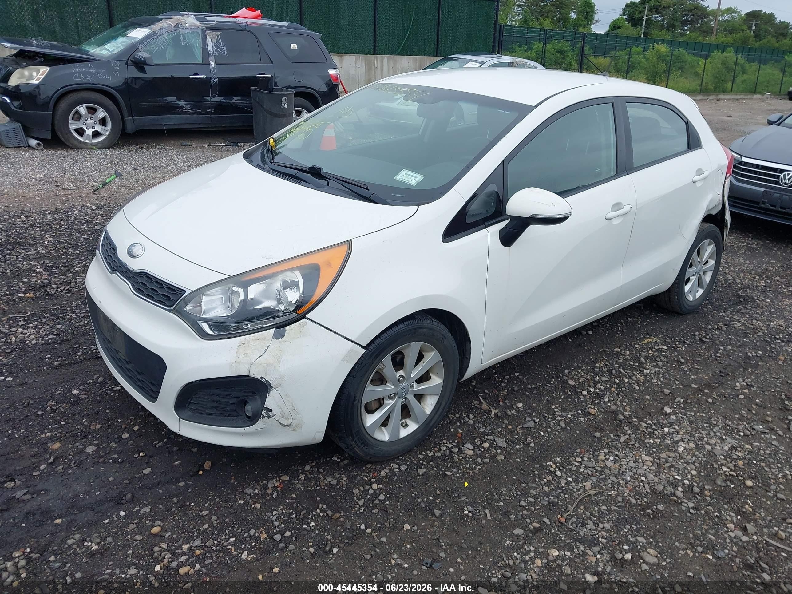 2013 Kia Rio Ex White vin: KNADN5A39D6176716