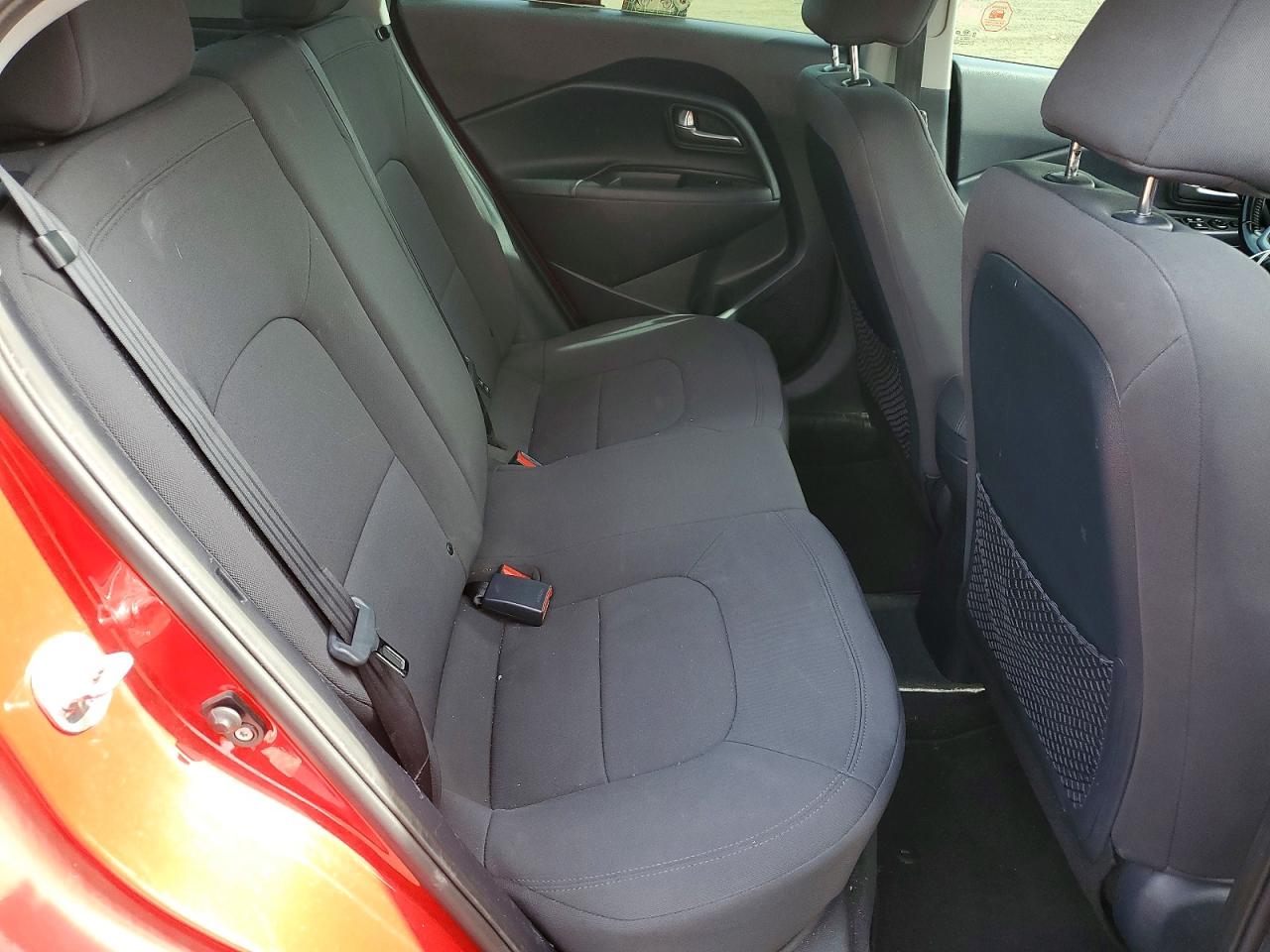 2015 Kia Rio 5-door Ex Red vin: KNADN5A39F6420982