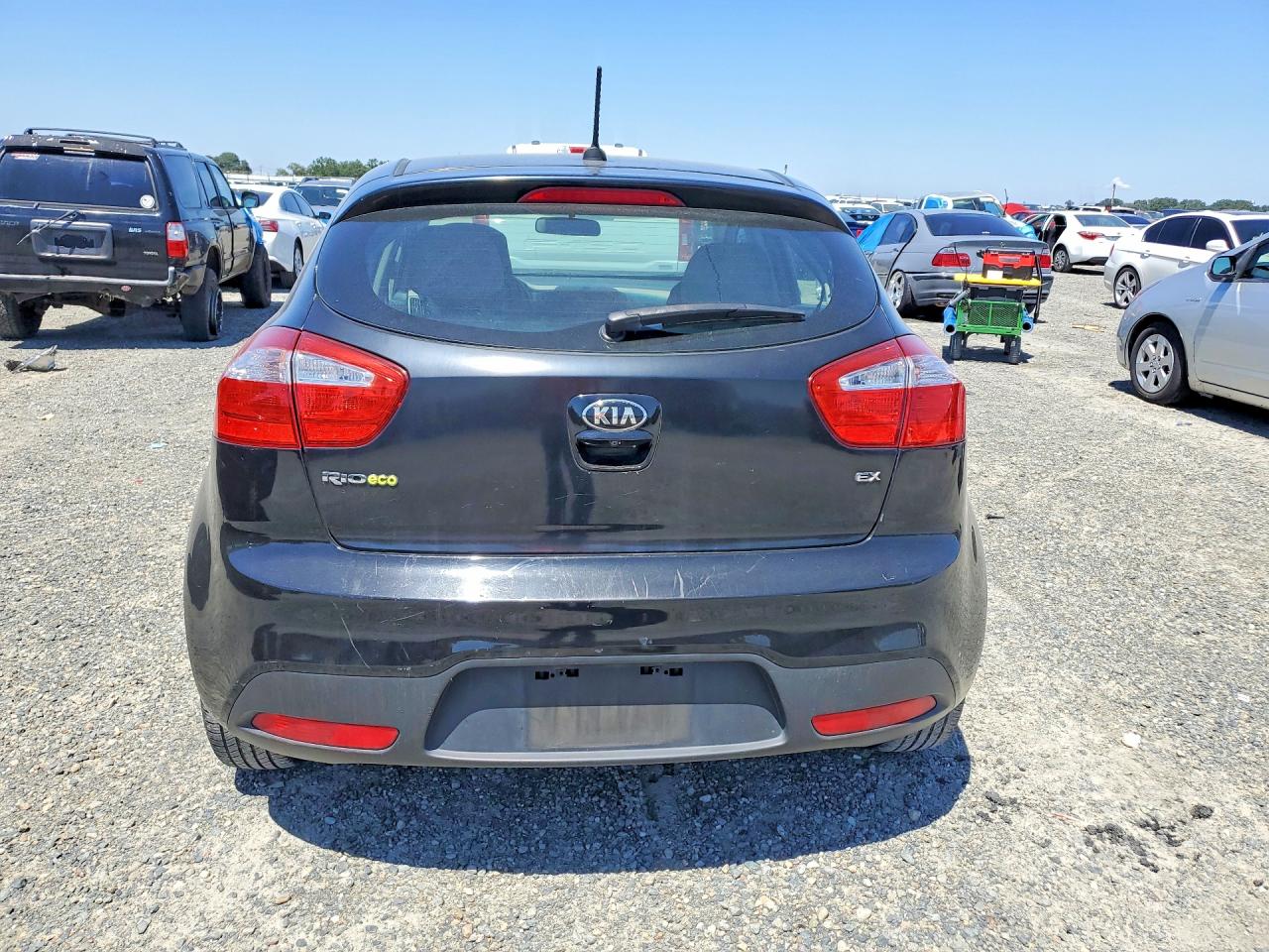 2015 Kia Rio 5-door Ex Black vin: KNADN5A3XF6499823
