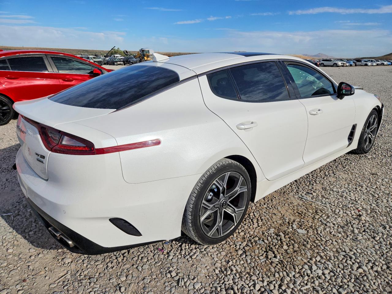 2021 Kia Stinger Gt-line Белый vin: KNAE15LA4M6092038