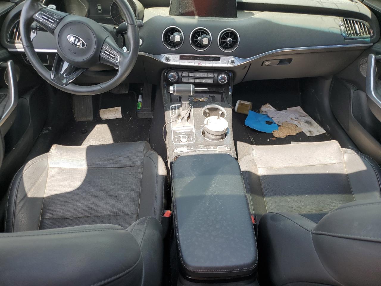 2018 Kia Stinger Premium Silver vin: KNAE25LA1J6027012