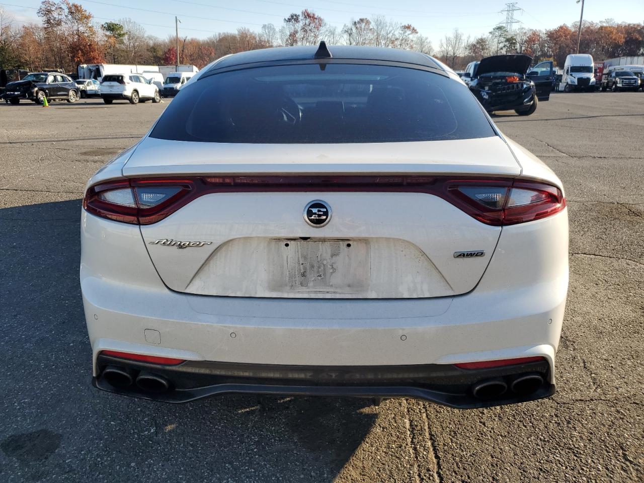 2018 Kia Stinger Premium White vin: KNAE25LA2J6032090