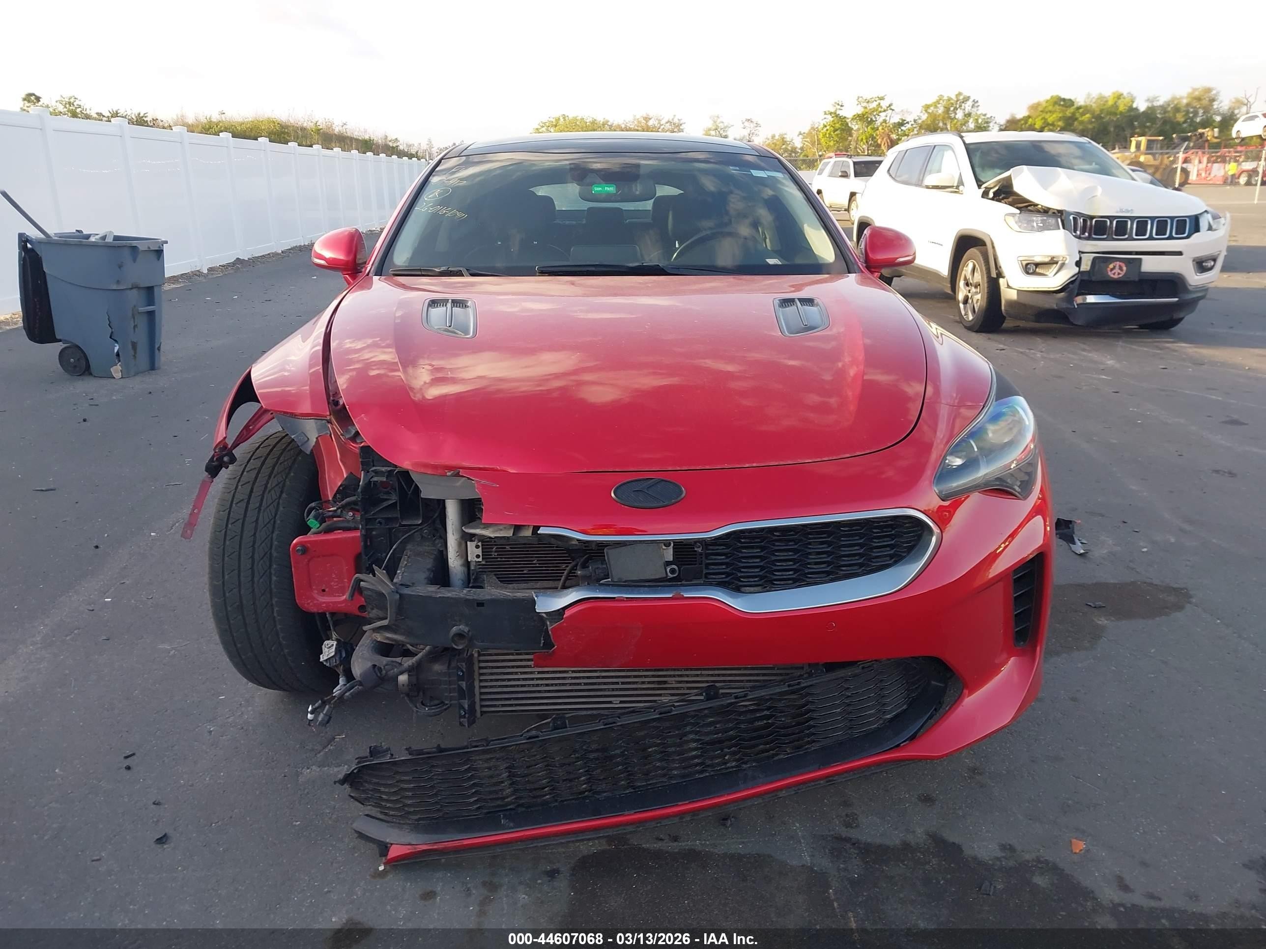 2019 Kia Stinger Premium Красный vin: KNAE25LA6K6051467