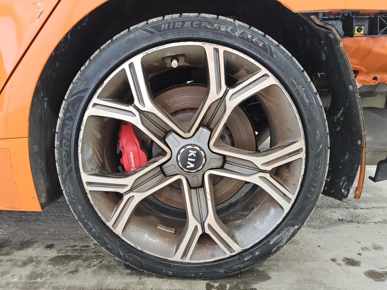2019 Kia Stinger Gt Orange vin: KNAE35LC4K6069240 Damage: Left Rear Wheel, Curb Rash, > 12 Inches