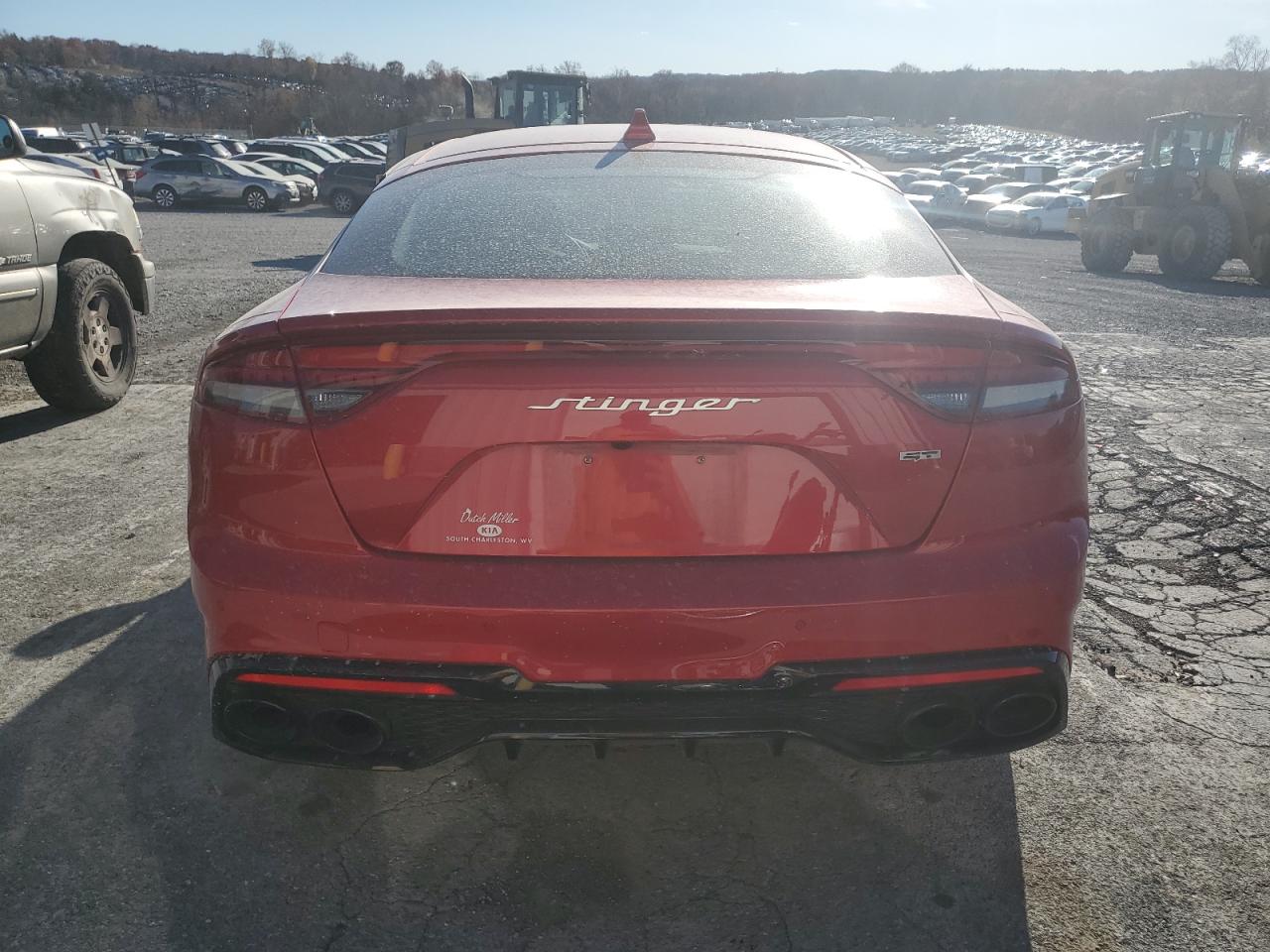 2023 Kia Stinger Gt2 Красный vin: KNAE55LC4P6122763