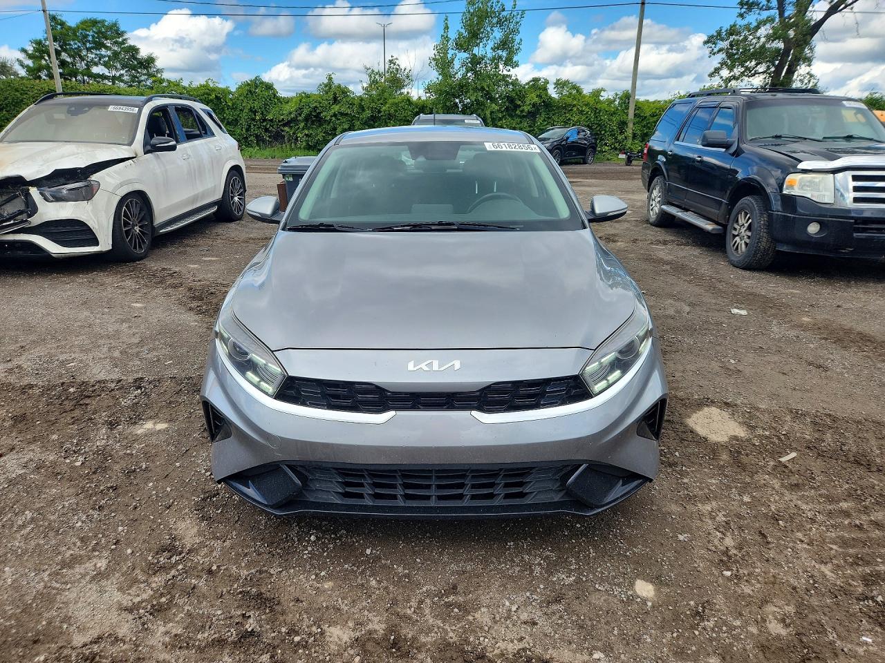 2022 Kia Forte Ex Silver vin: KNAF55AC3N5146451