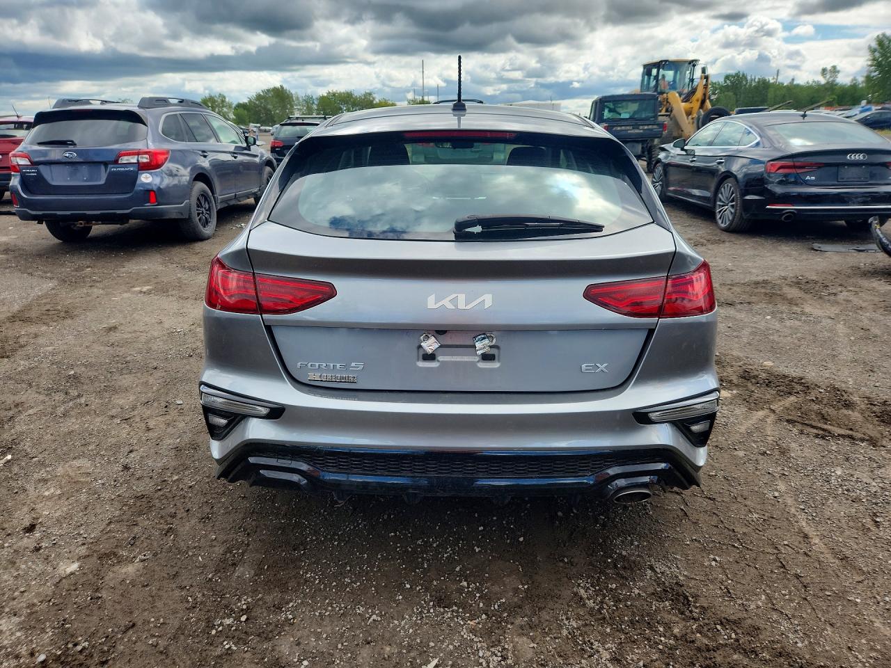 2022 Kia Forte Ex Silver vin: KNAF55AC3N5146451