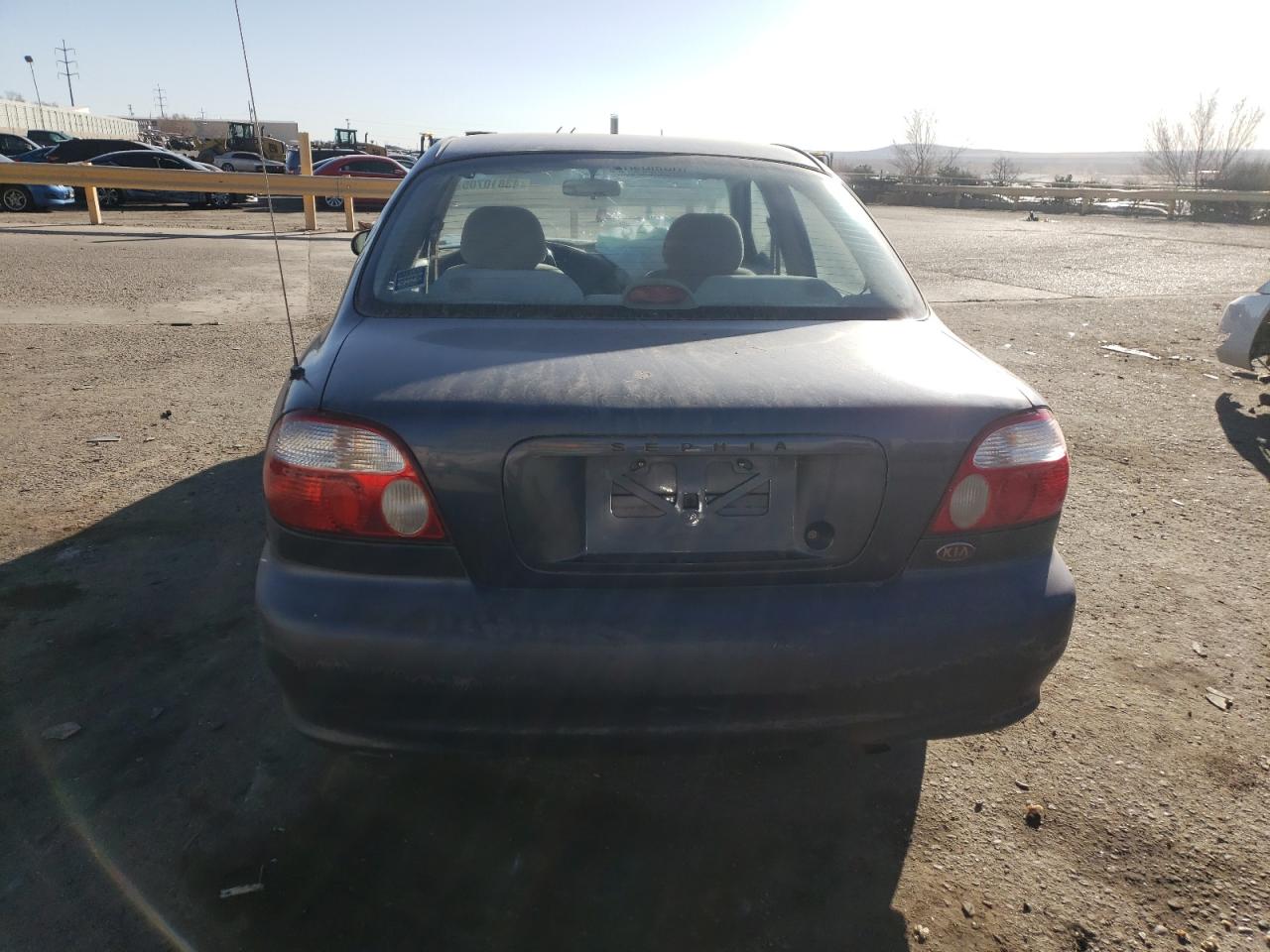 2001 Kia Sephia Base Blue vin: KNAFB121315061229