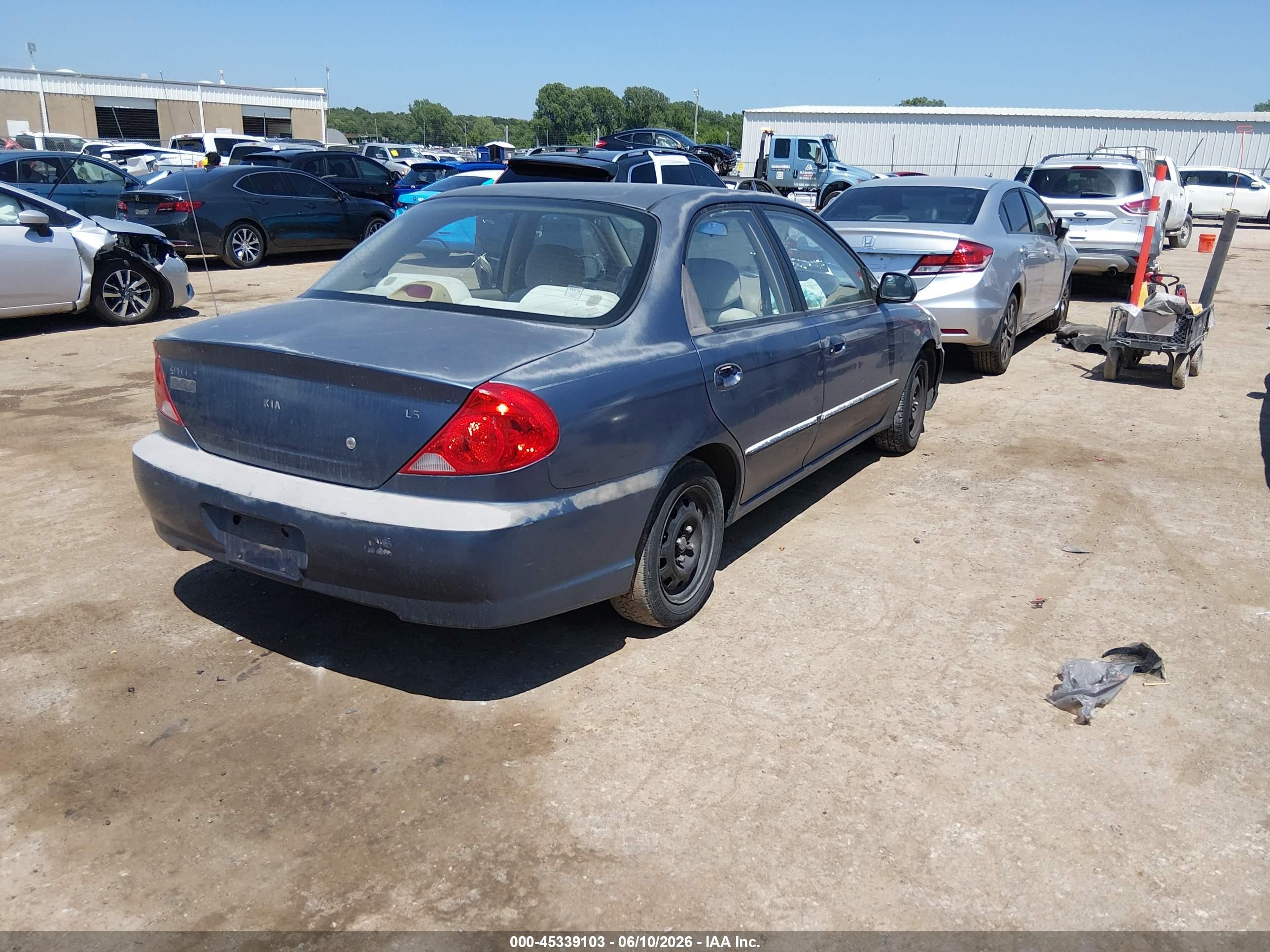 2002 Kia Spectra Ls Blue vin: KNAFB121725199647
