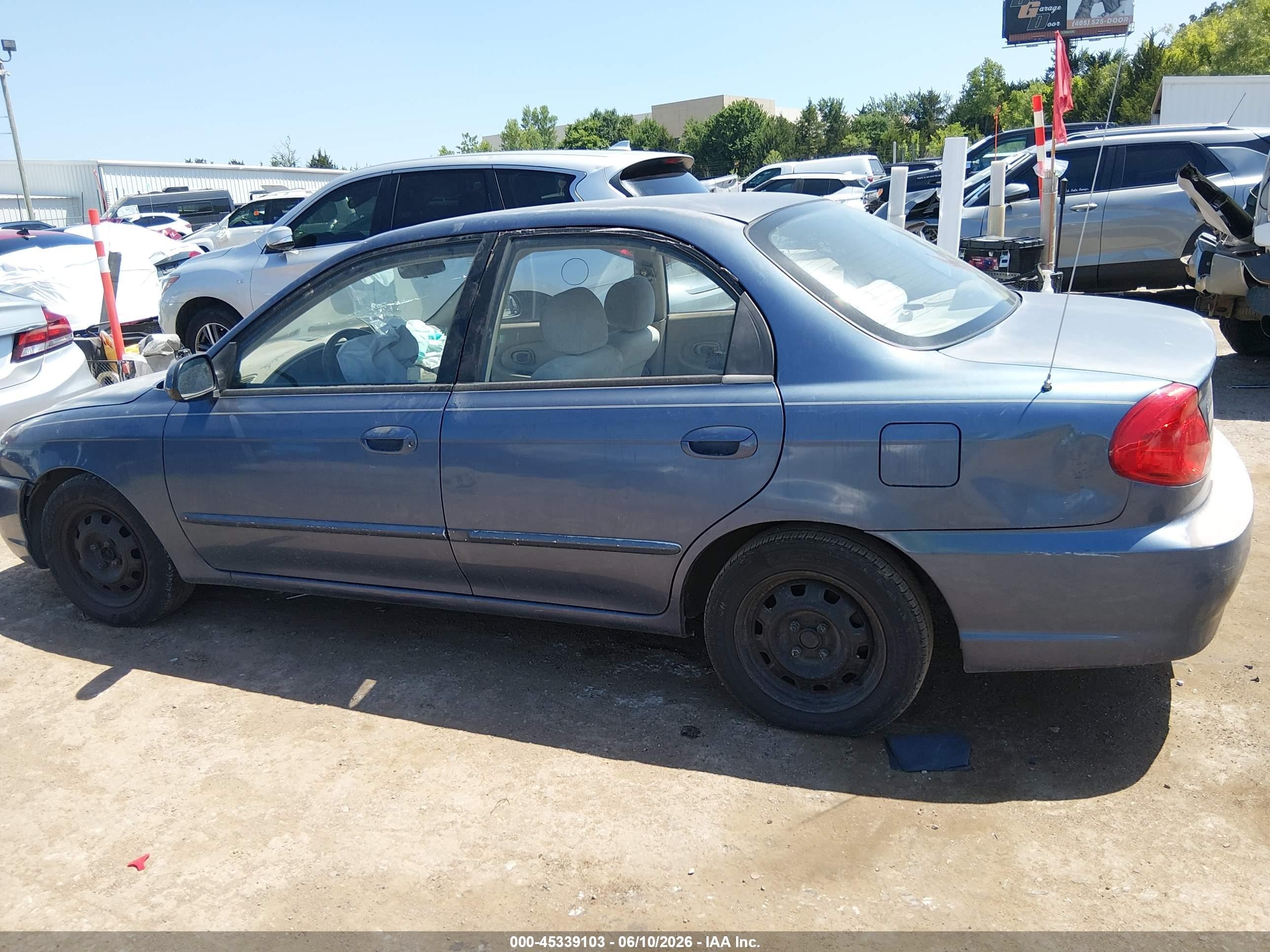 2002 Kia Spectra Ls Blue vin: KNAFB121725199647