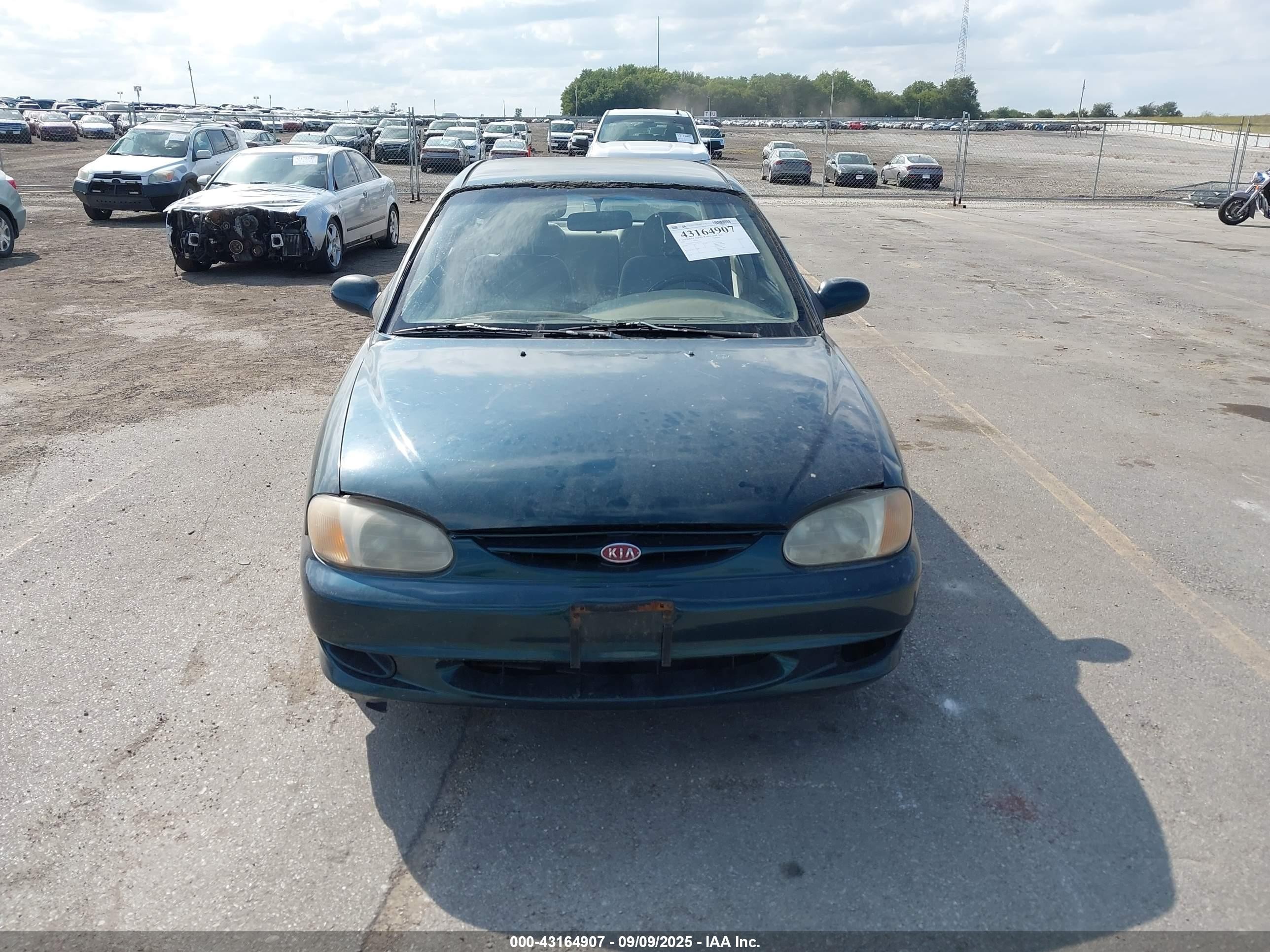 2001 Kia Sephia Ls Green vin: KNAFB121915040353
