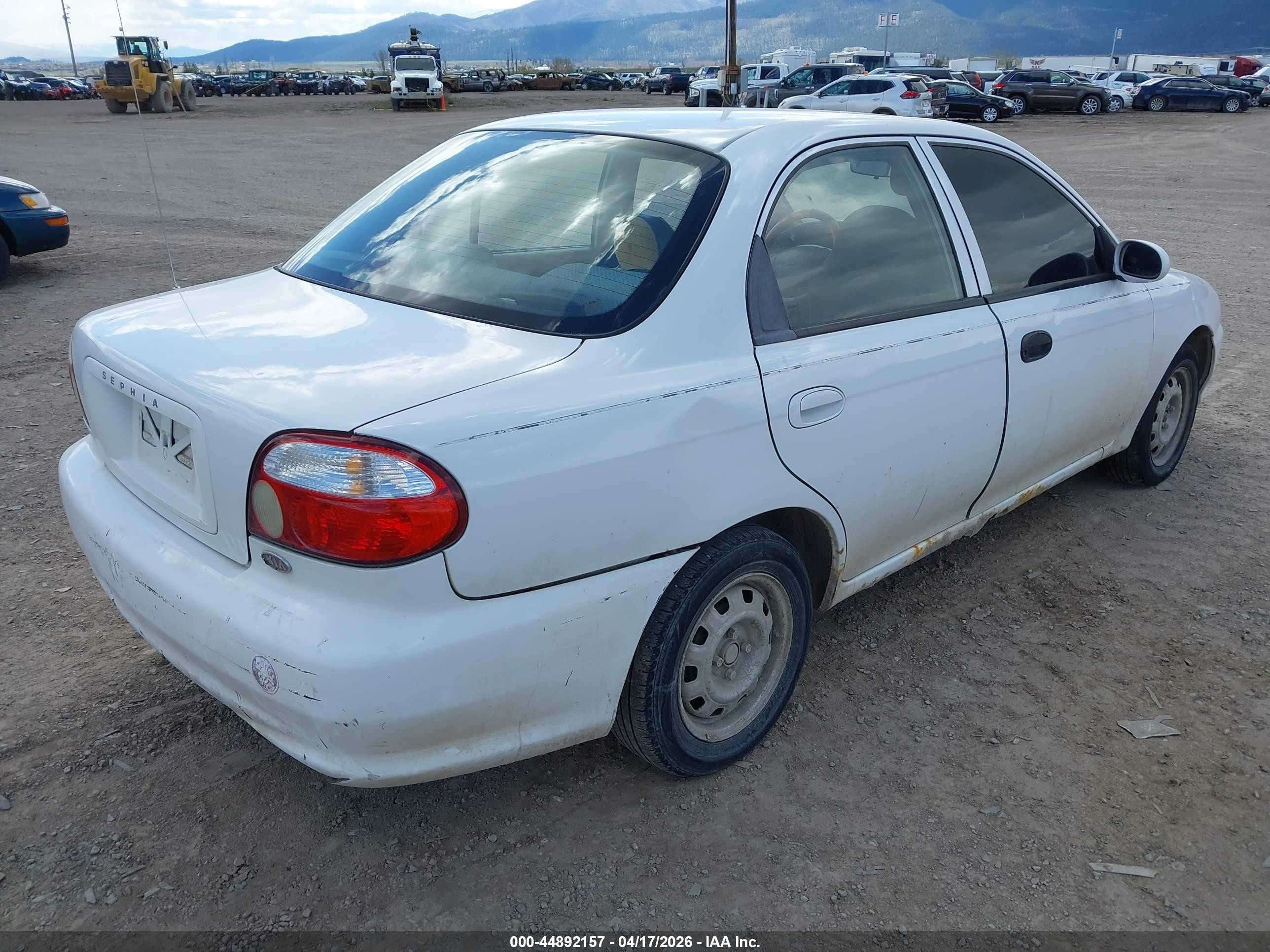 1999 Kia Sephia Ls White vin: KNAFB121XX5773598