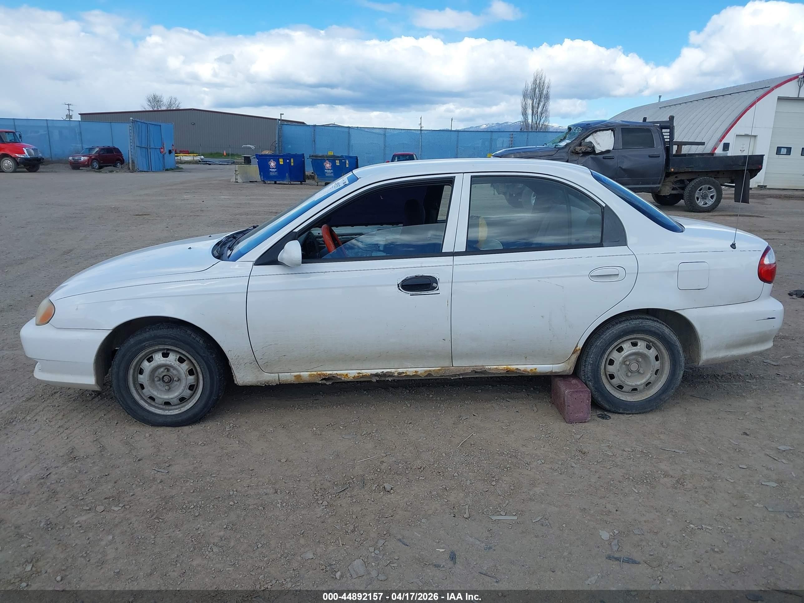 1999 Kia Sephia Ls White vin: KNAFB121XX5773598